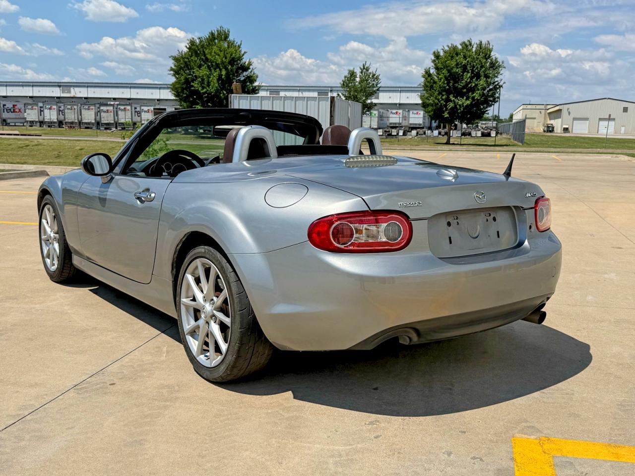 2009 Mazda Mx-5 Miata Silver vin: JM1NC26F290204381