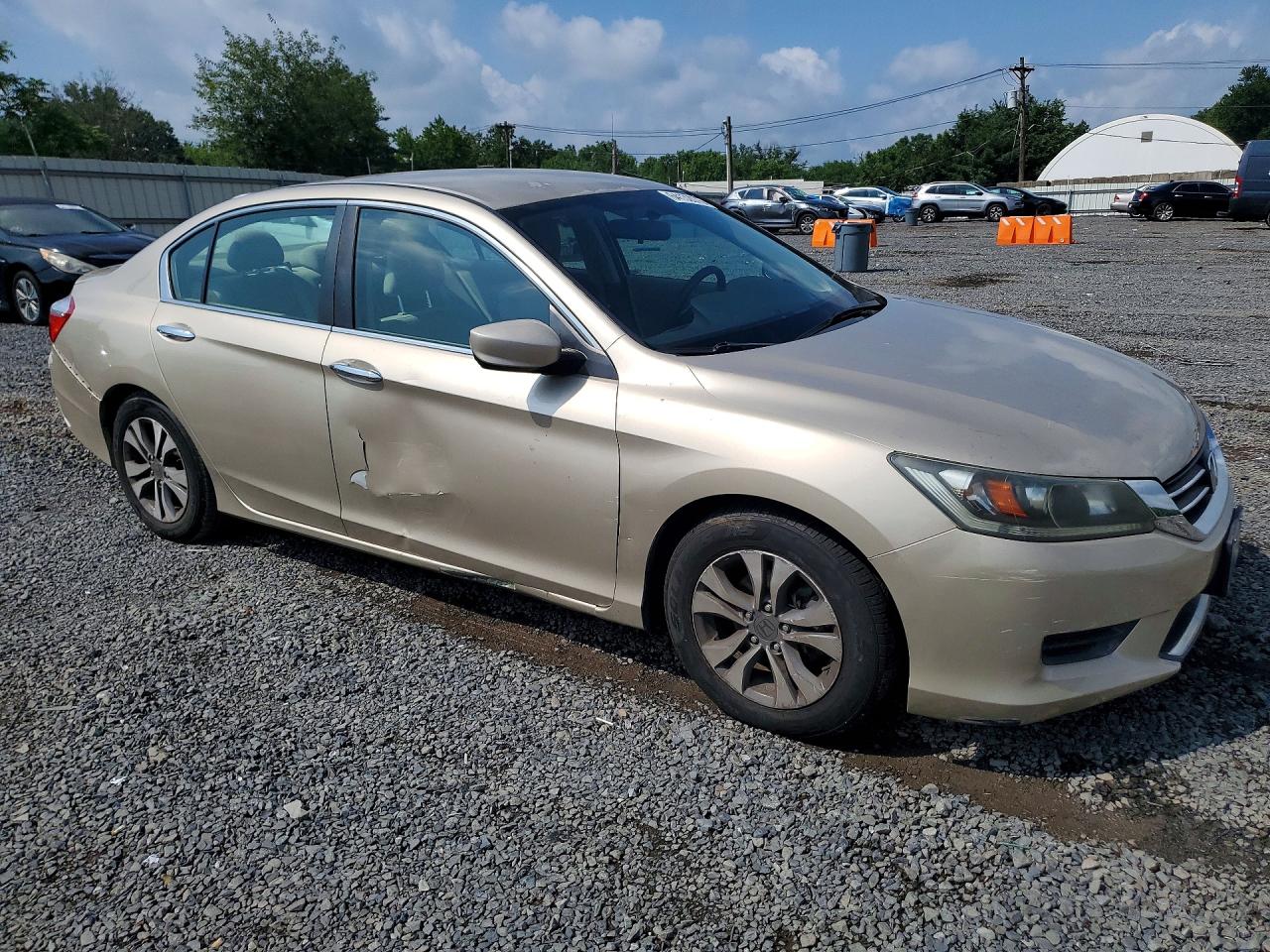 2015 Honda Accord Lx Gold vin: 1HGCR2F30FA076015