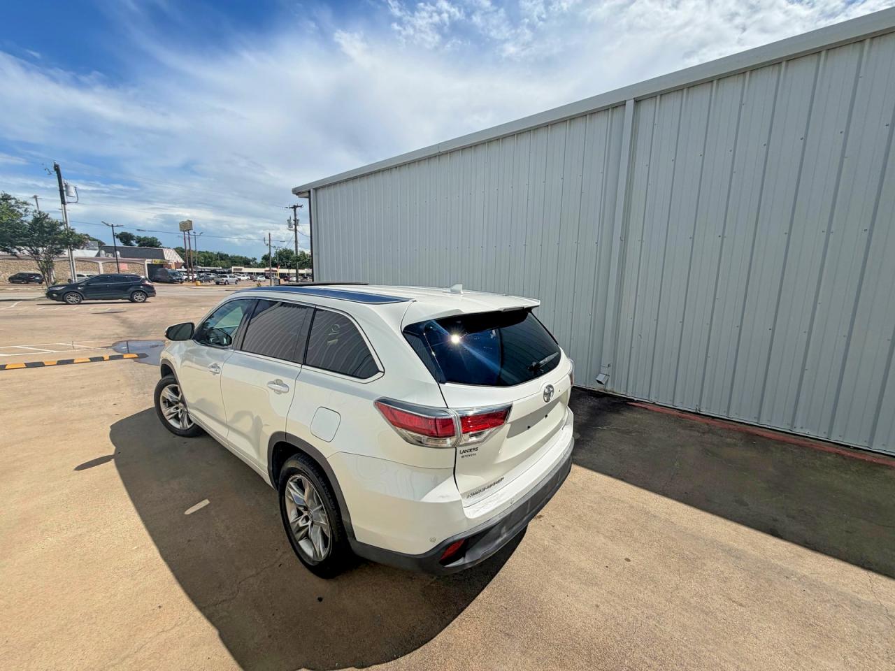 2014 Toyota Highlander Limited White vin: 5TDYKRFH0ES030103
