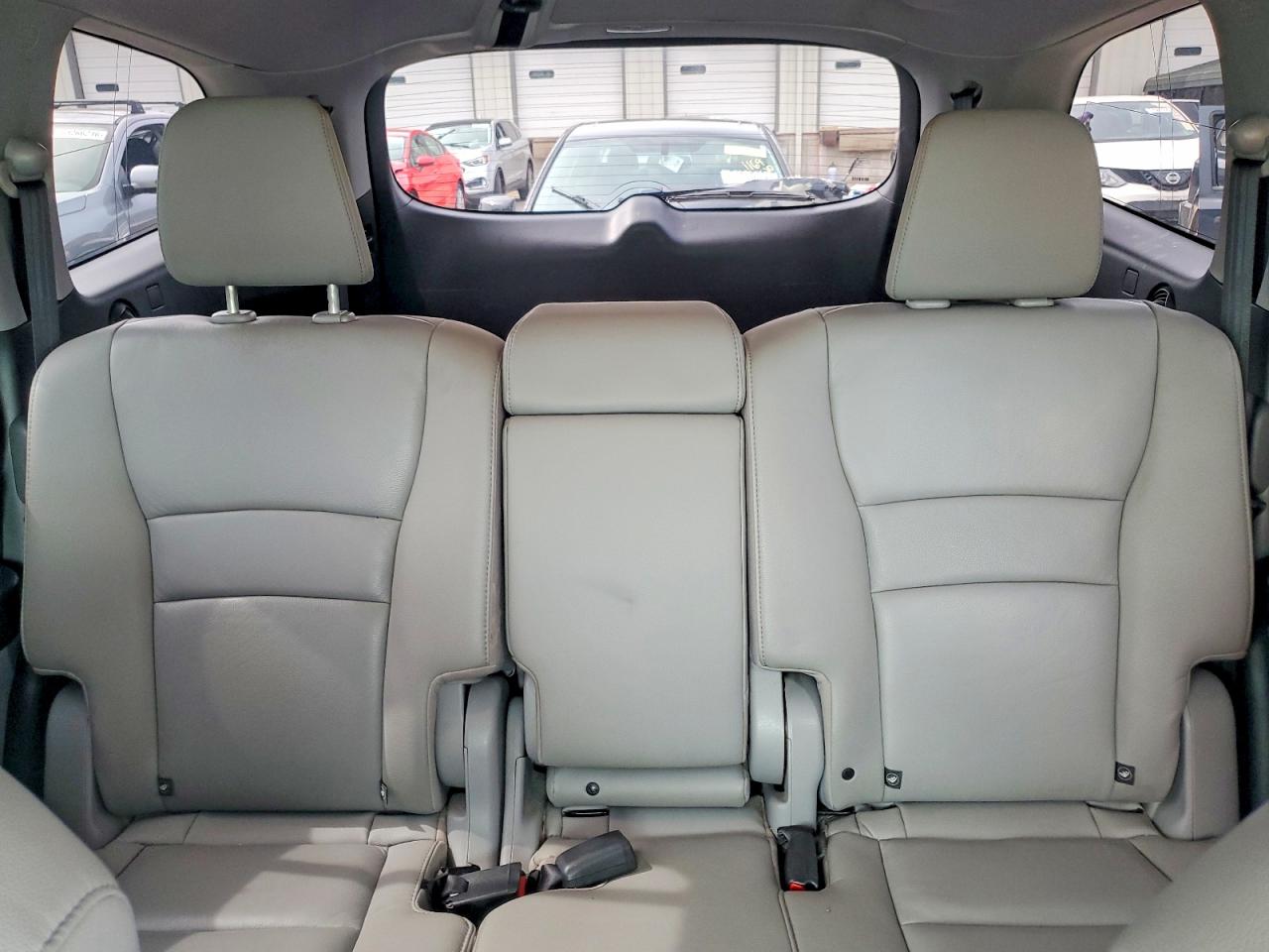 2016 Honda Pilot Touring Серебряный vin: 5FNYF6H98GB014733