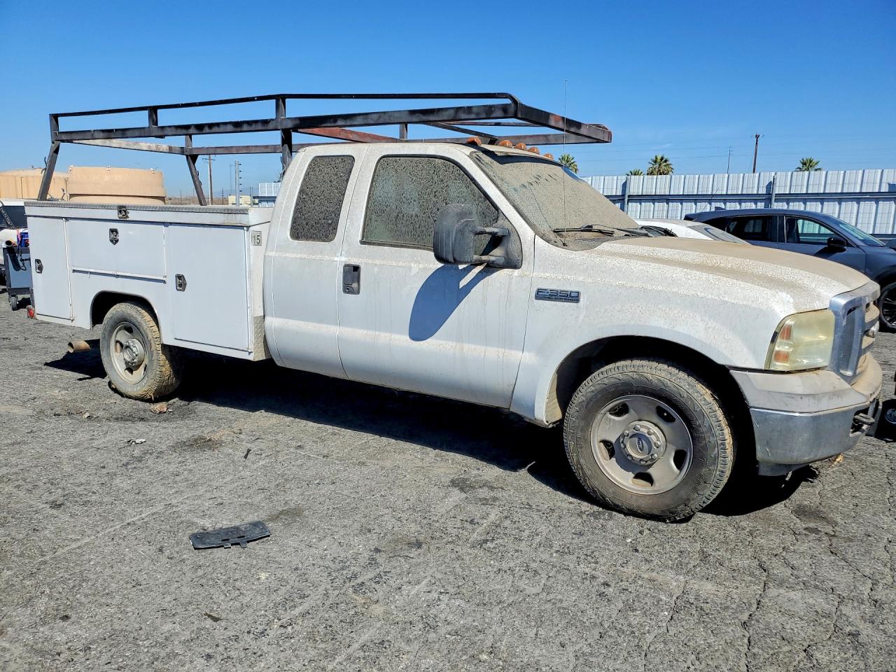 2005 Ford F350 Srw Super Duty White vin: 1FDSX34P45EA96363