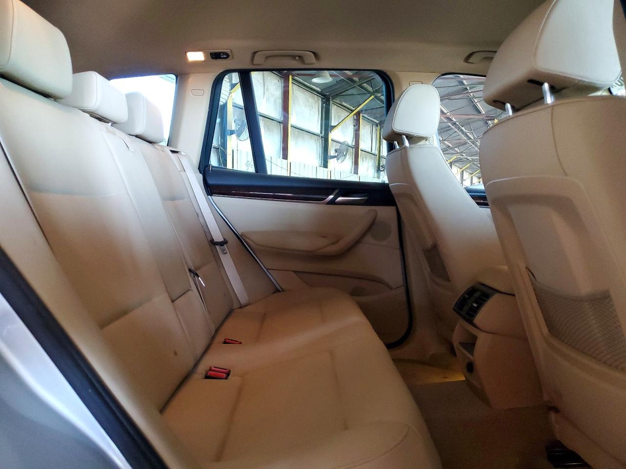 2015 Bmw X3 Xdrive28d Серебряный vin: 5UXWY3C50F0E96634