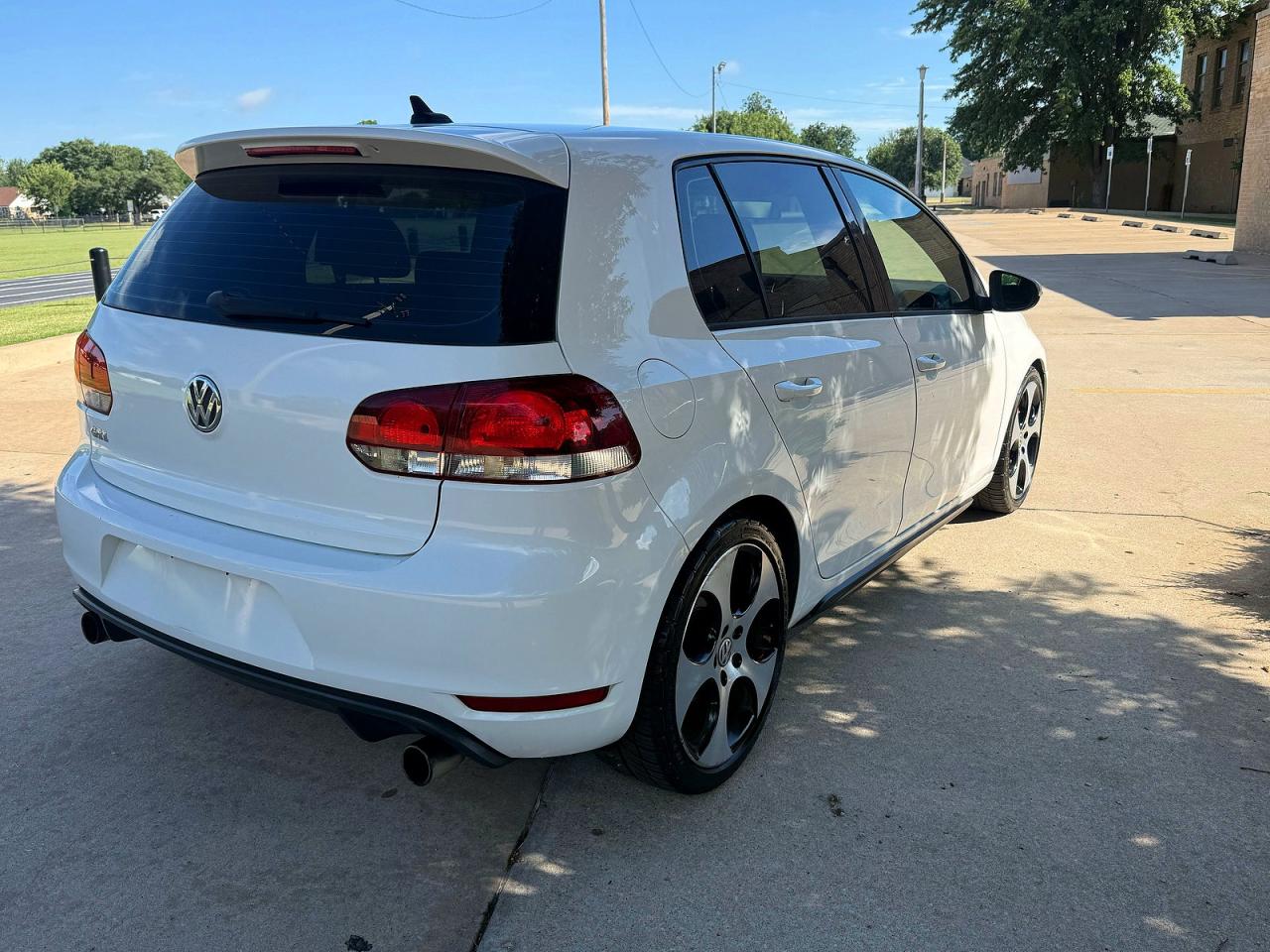 2013 Volkswagen Gti Белый vin: WVWGD7AJ8DW119484