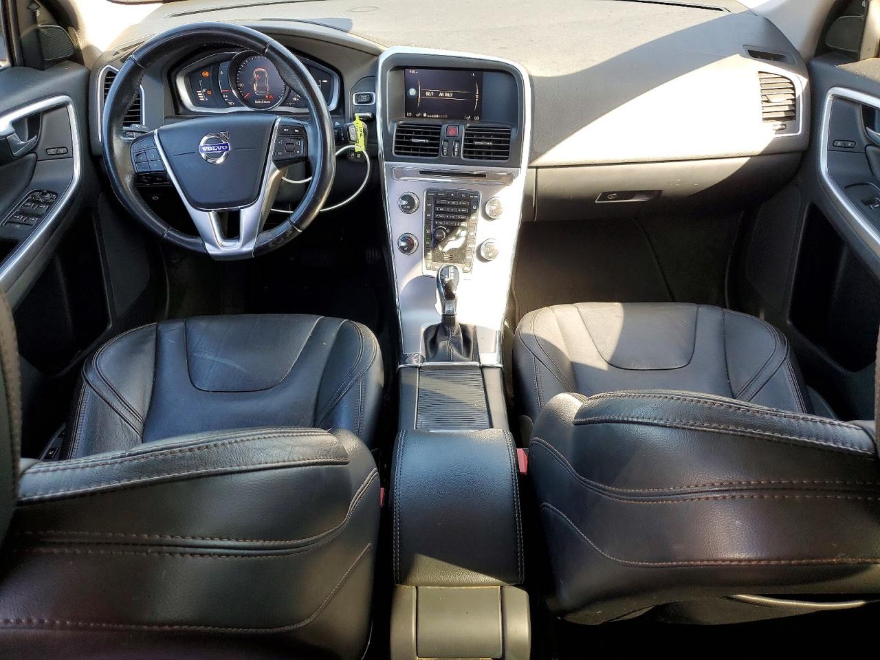2017 Volvo Xc60 T5 Dynamic Brown vin: YV440MDR8H2225720