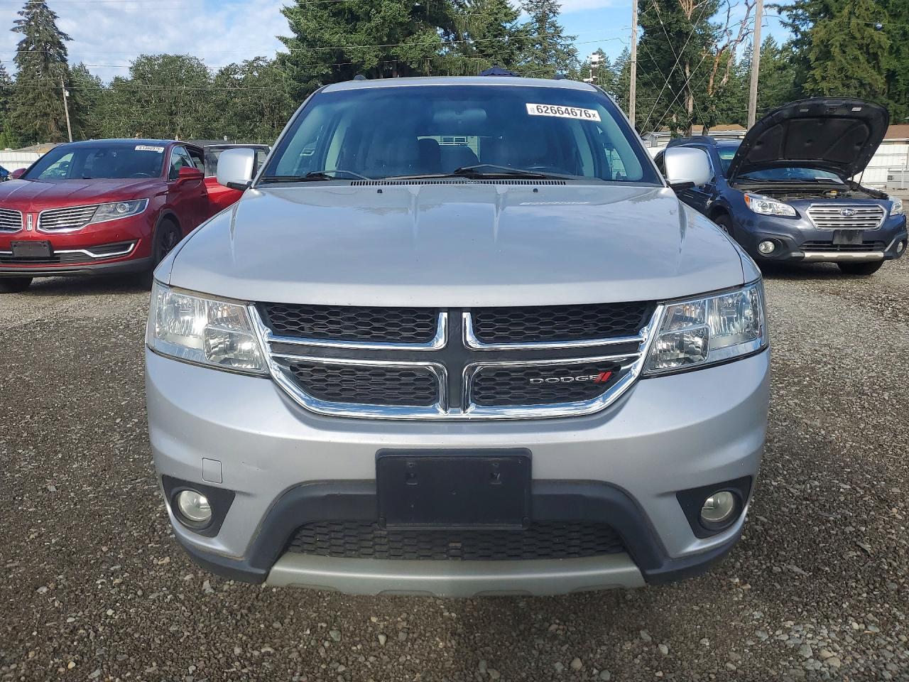 2012 Dodge Journey Sxt Silver vin: 3C4PDCBG2CT262043