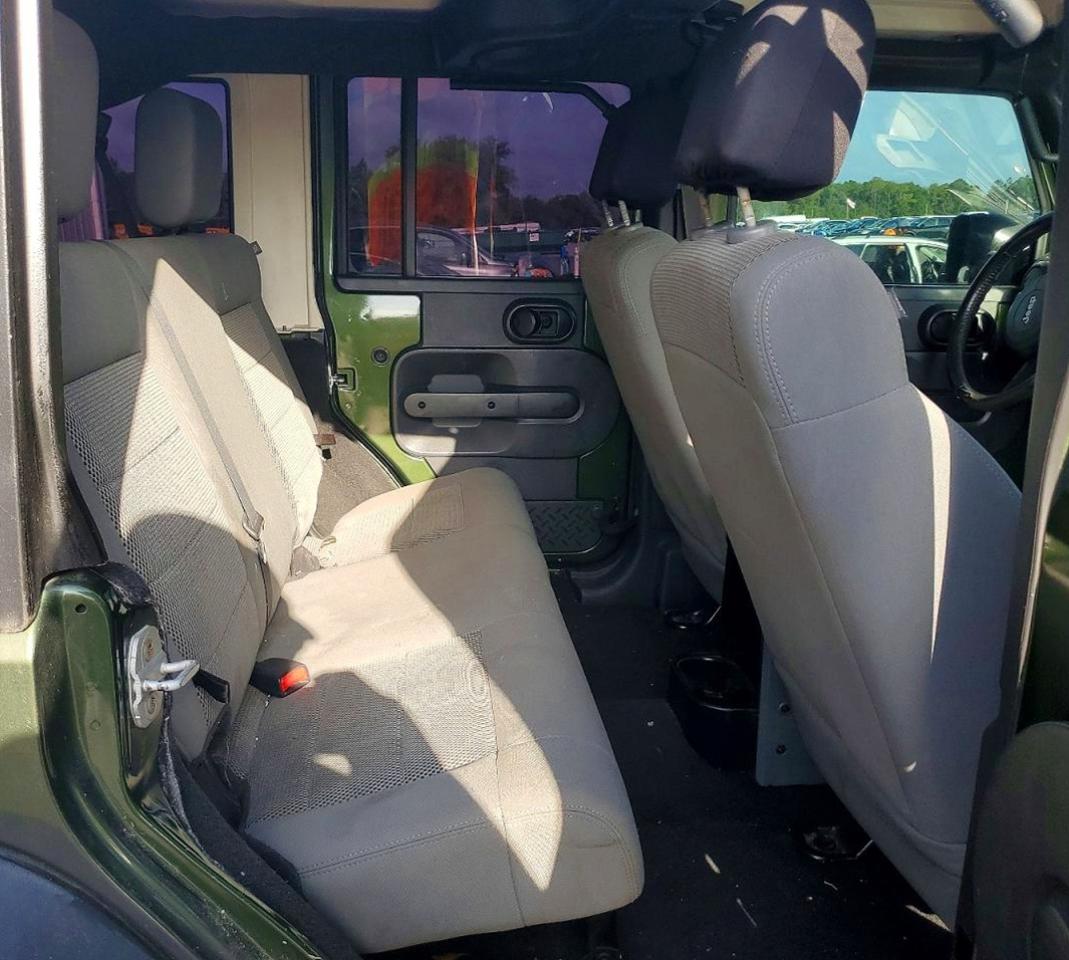 2007 Jeep Wrangler Sahara Green vin: 1J4GB59117L143088