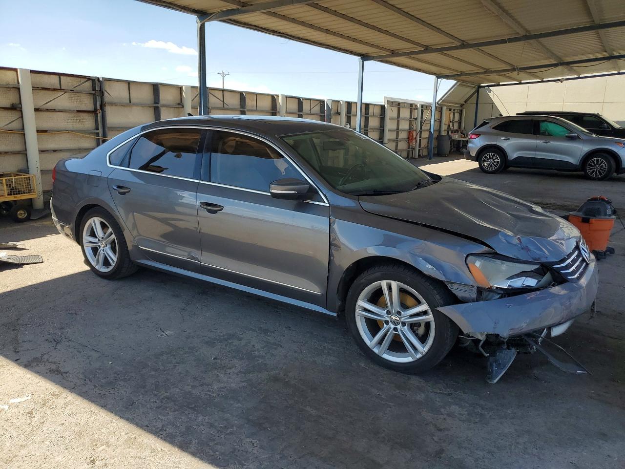 2014 Volkswagen Passat Sel Серый vin: 1VWCS7A37EC056397