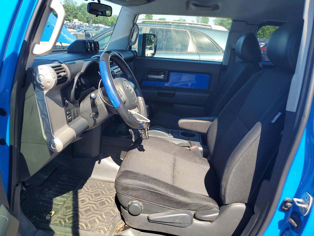 2007 Toyota Fj Cruiser Base Blue vin: JTEBU11F070018879