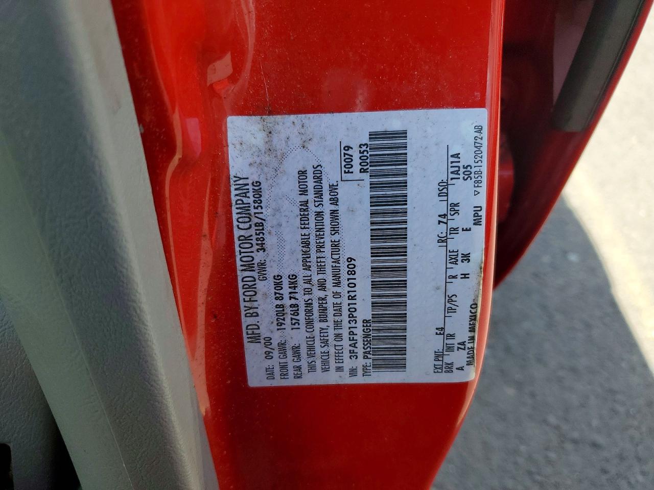 2001 Ford Escort Red vin: 3FAFP13P01R101809