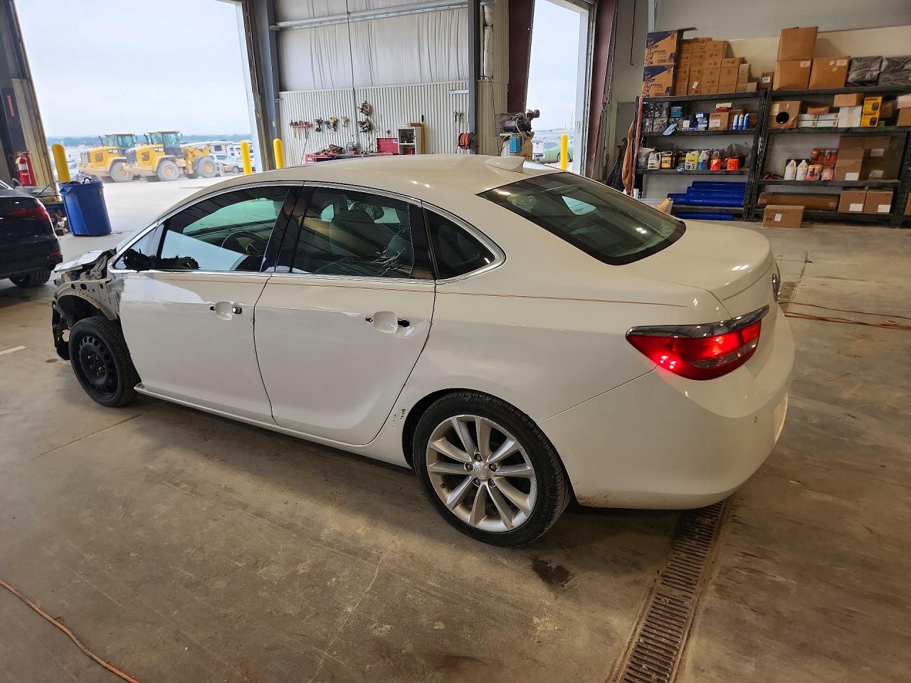 2015 Buick Verano Convenience White vin: 1G4PR5SK9F4198431
