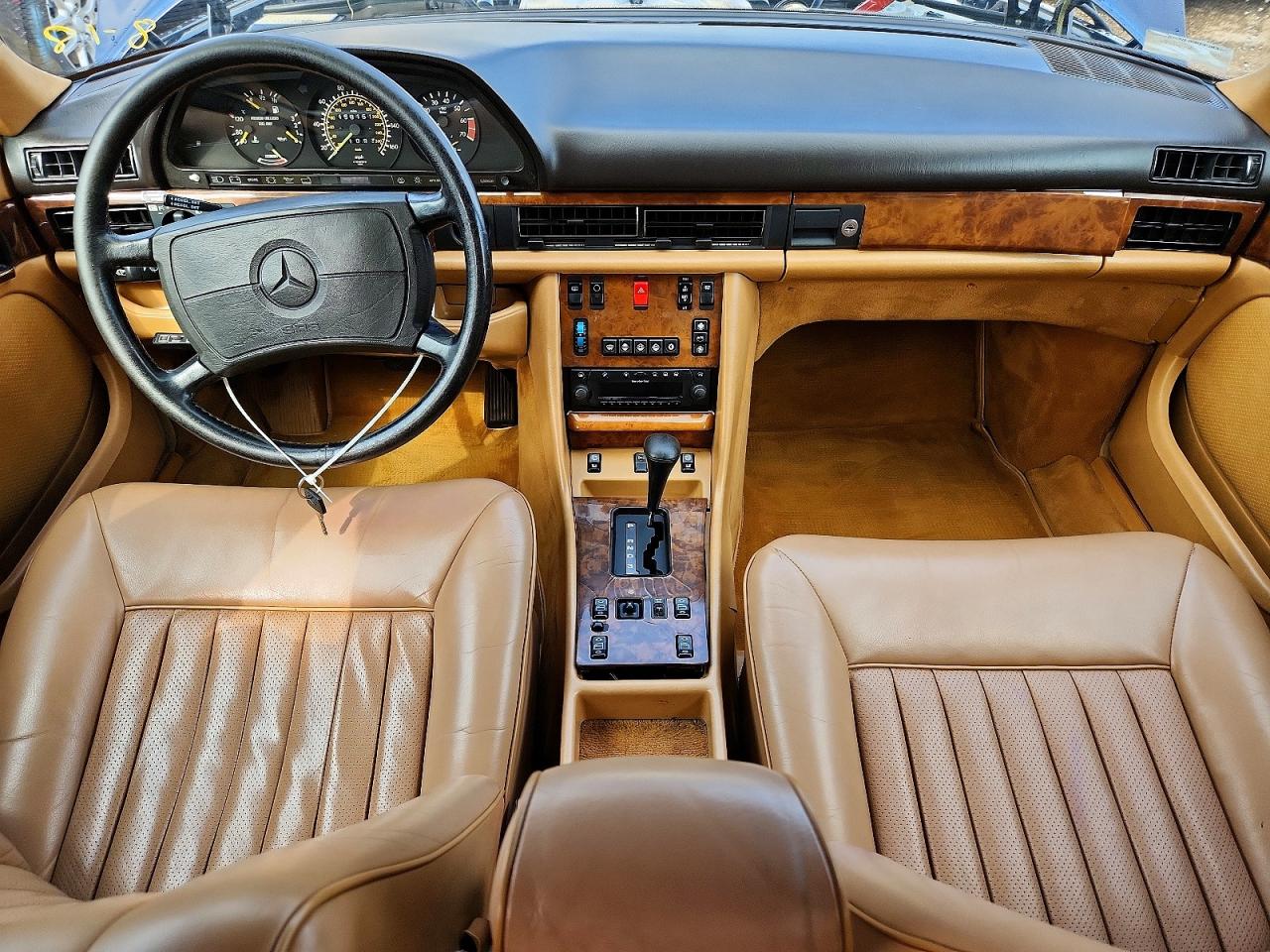 1986 Mercedes-benz 560 Sel Blue vin: WDBCA39D0GA265277