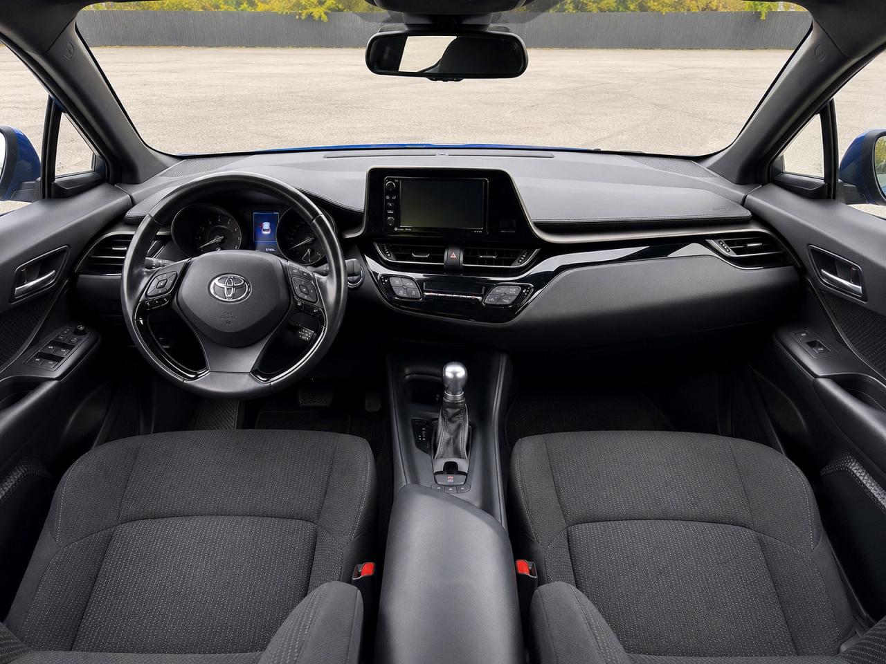 2018 Toyota C-hr Xle Premium Синий vin: NMTKHMBX8JR023848
