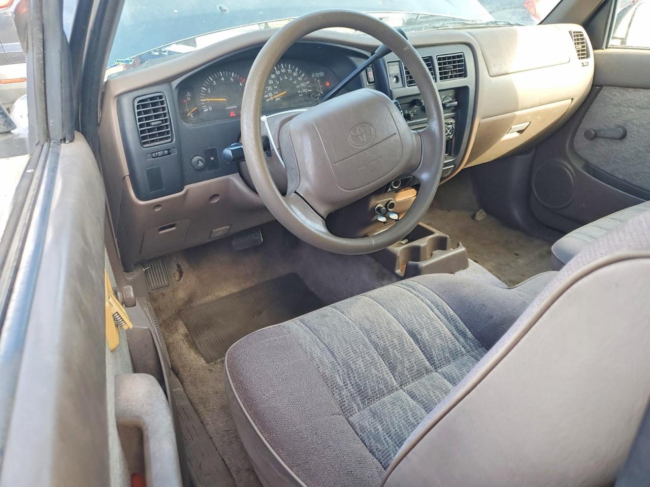 1998 Toyota Tacoma Base Green vin: 4TAVL52N4WZ038575