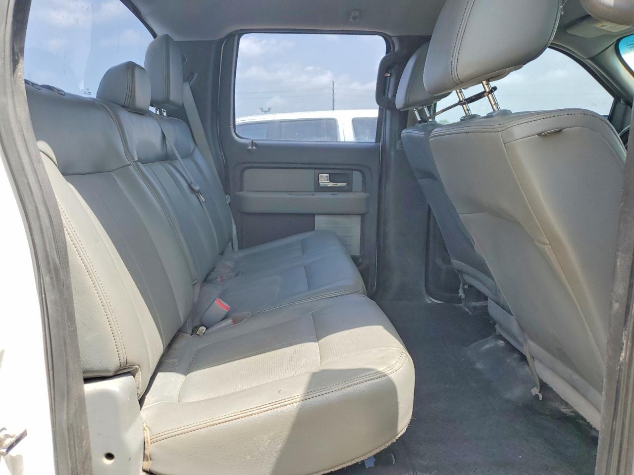 2014 Ford Pk White vin: 1FTFW1CF3EKG24725