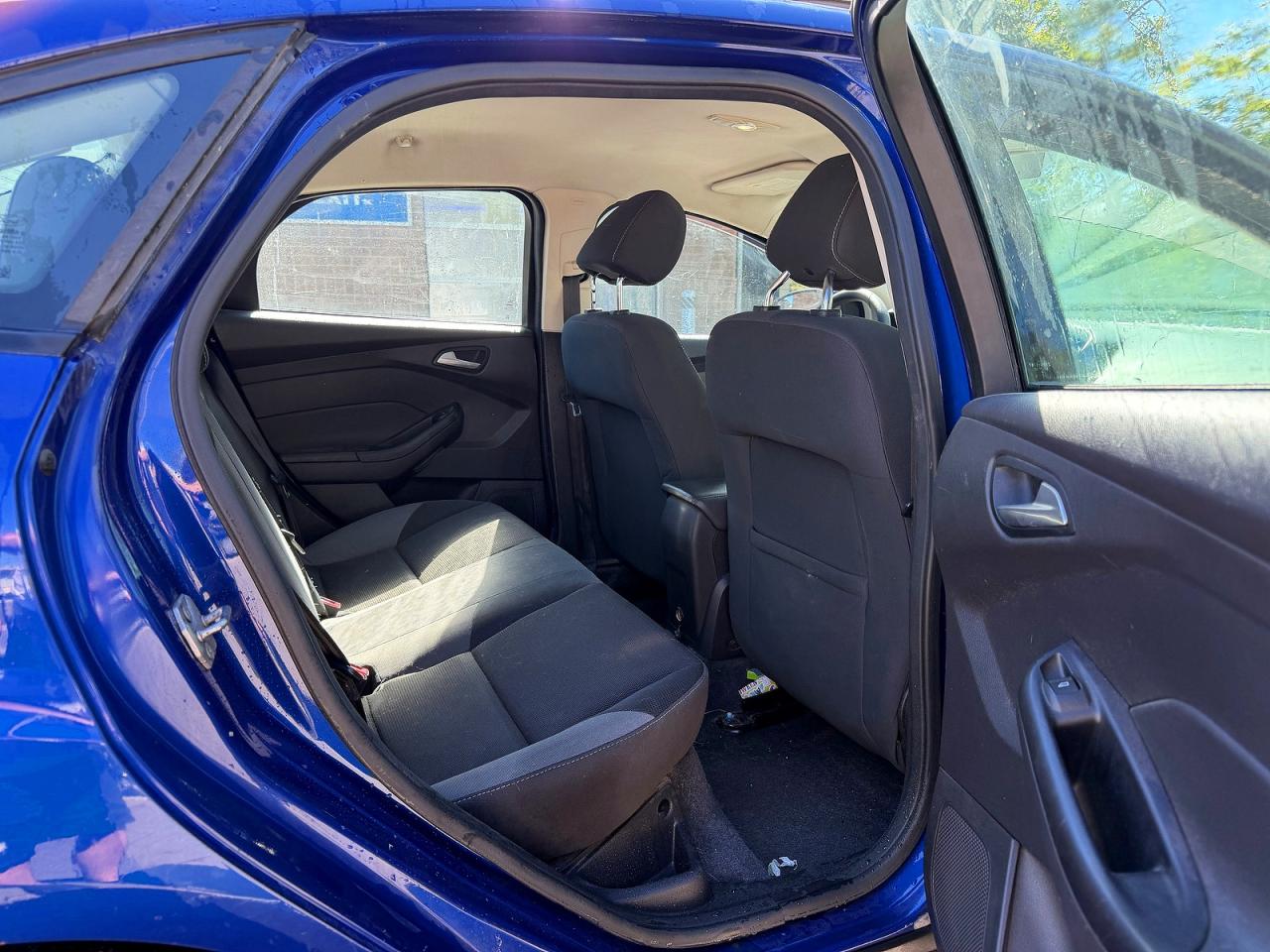2012 Ford Focus Se Синий vin: 1FAHP3F27CL202271
