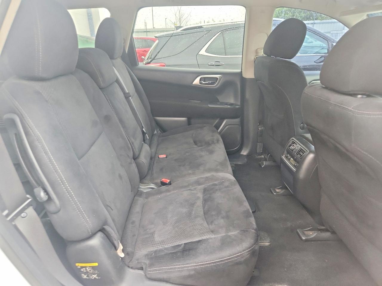 2014 Nissan Pathfinder Sv White vin: 5N1AR2MM0EC688294