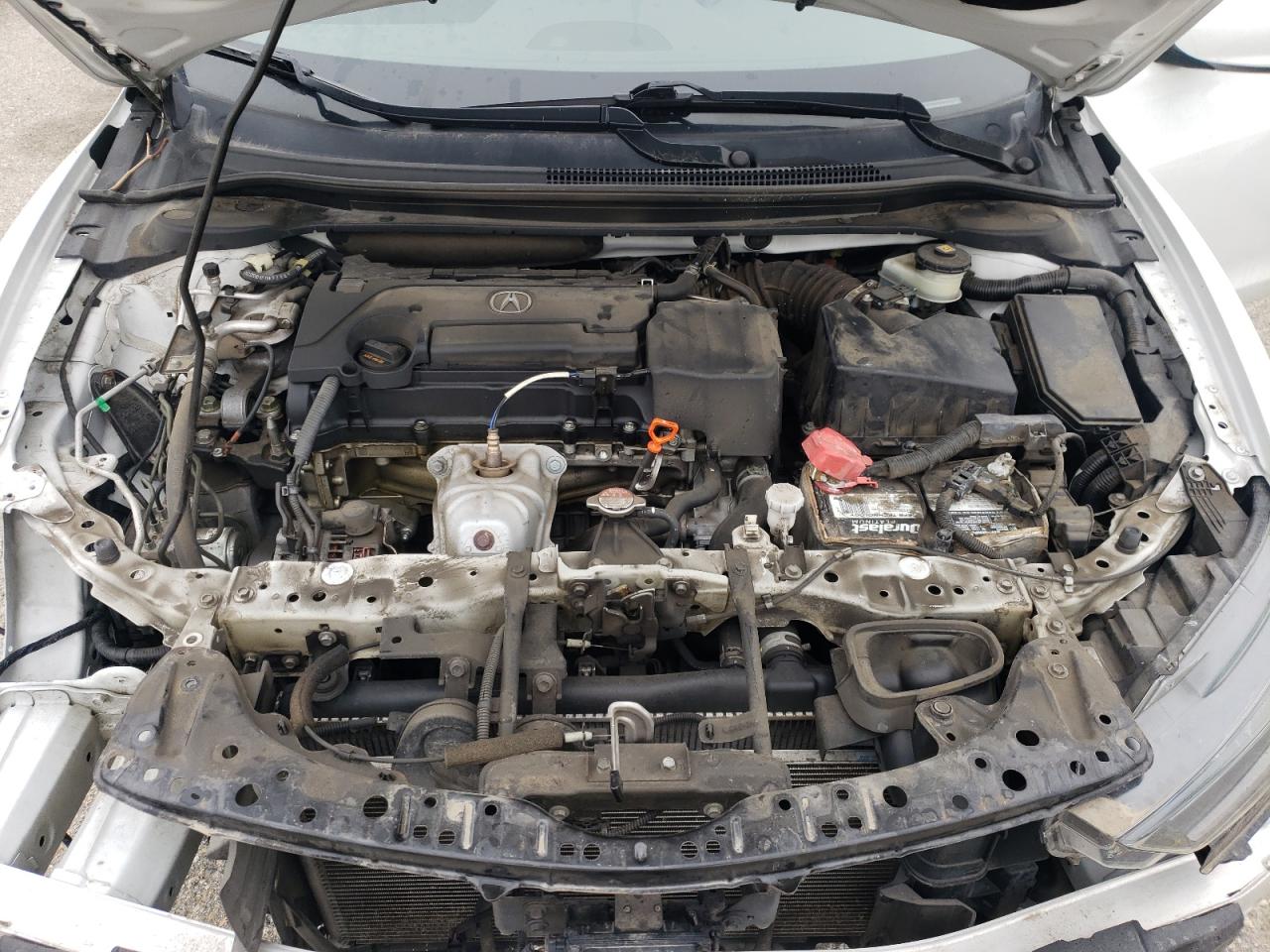 2019 Acura Ilx    White vin: 19UDE2F33KA014585