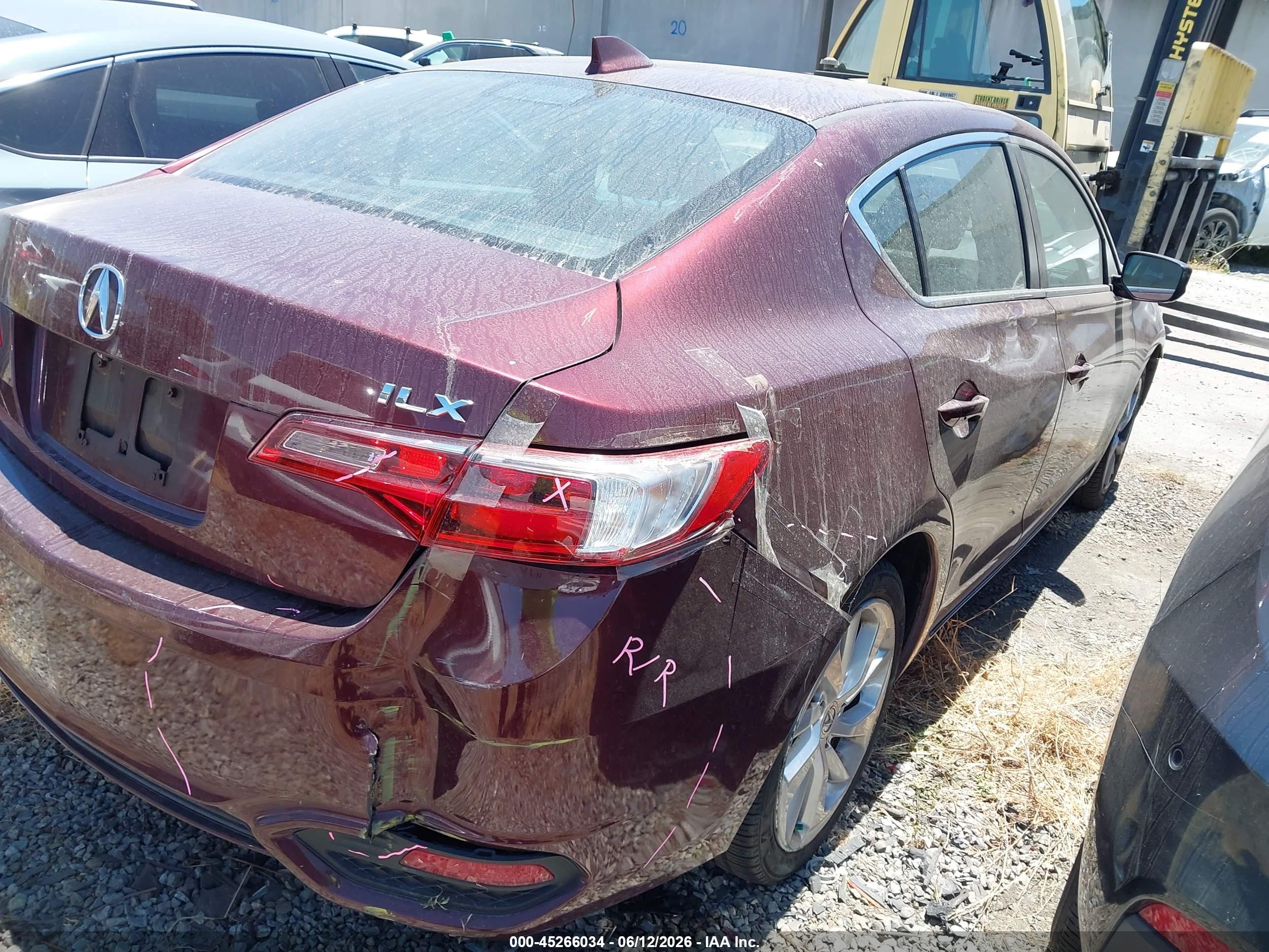 2016 Acura Ilx 2.4l/acurawatch Plus Package Maroon vin: 19UDE2F37GA000325