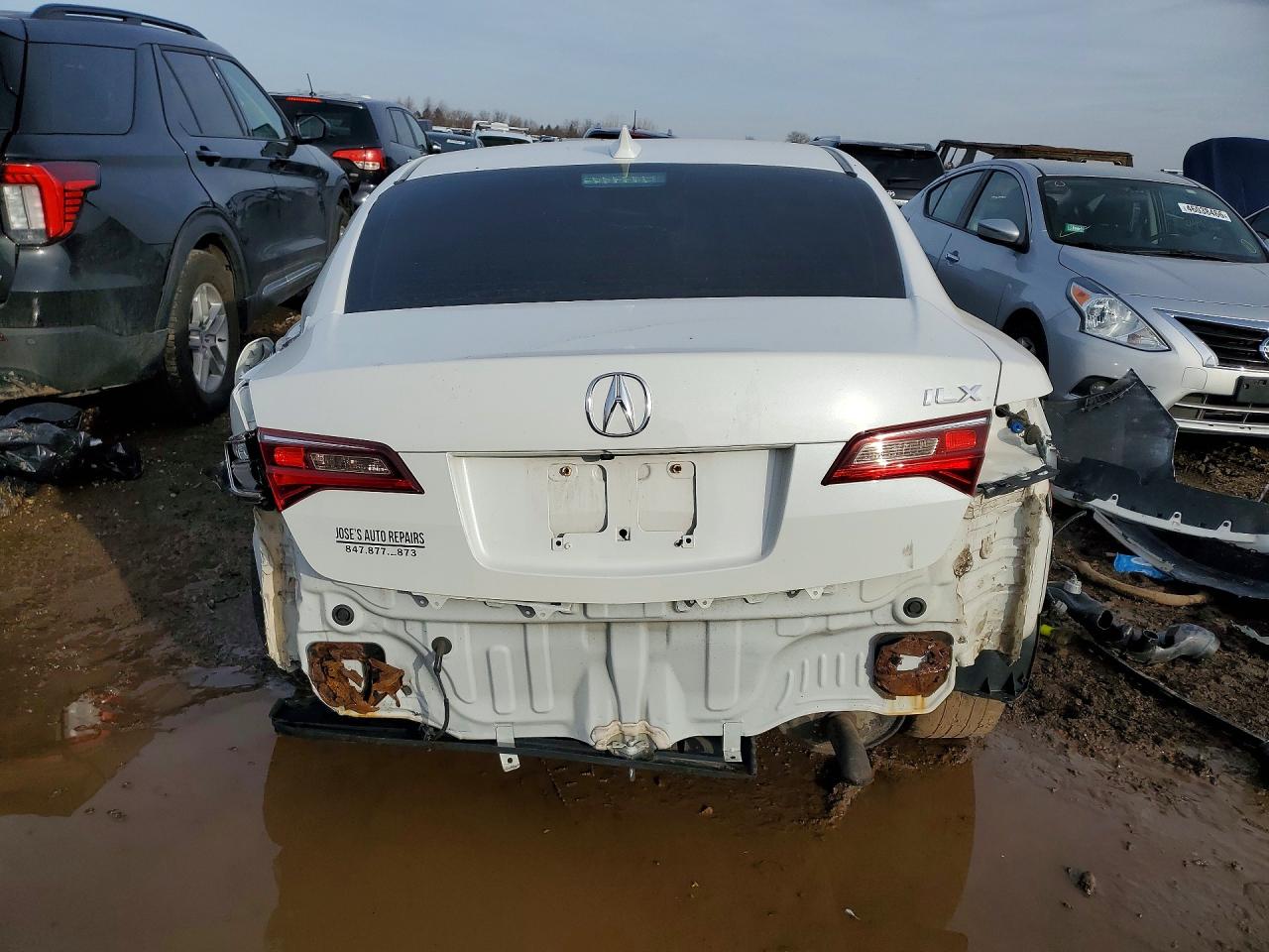 2018 Acura Ilx Base Watch Plus White vin: 19UDE2F39JA003072