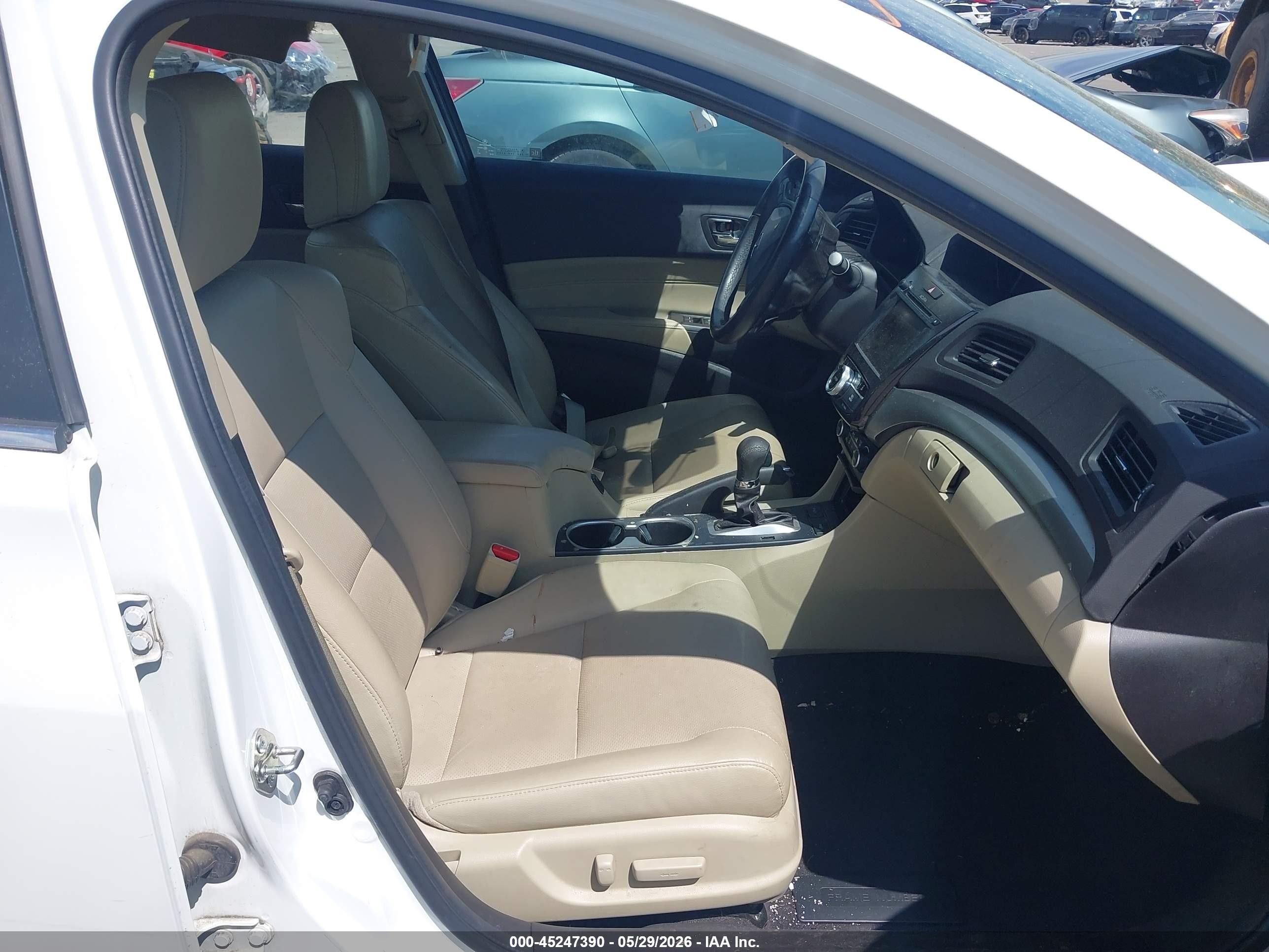 2017 Acura Ilx Premium Package/technology Plus Package White vin: 19UDE2F70HA009291