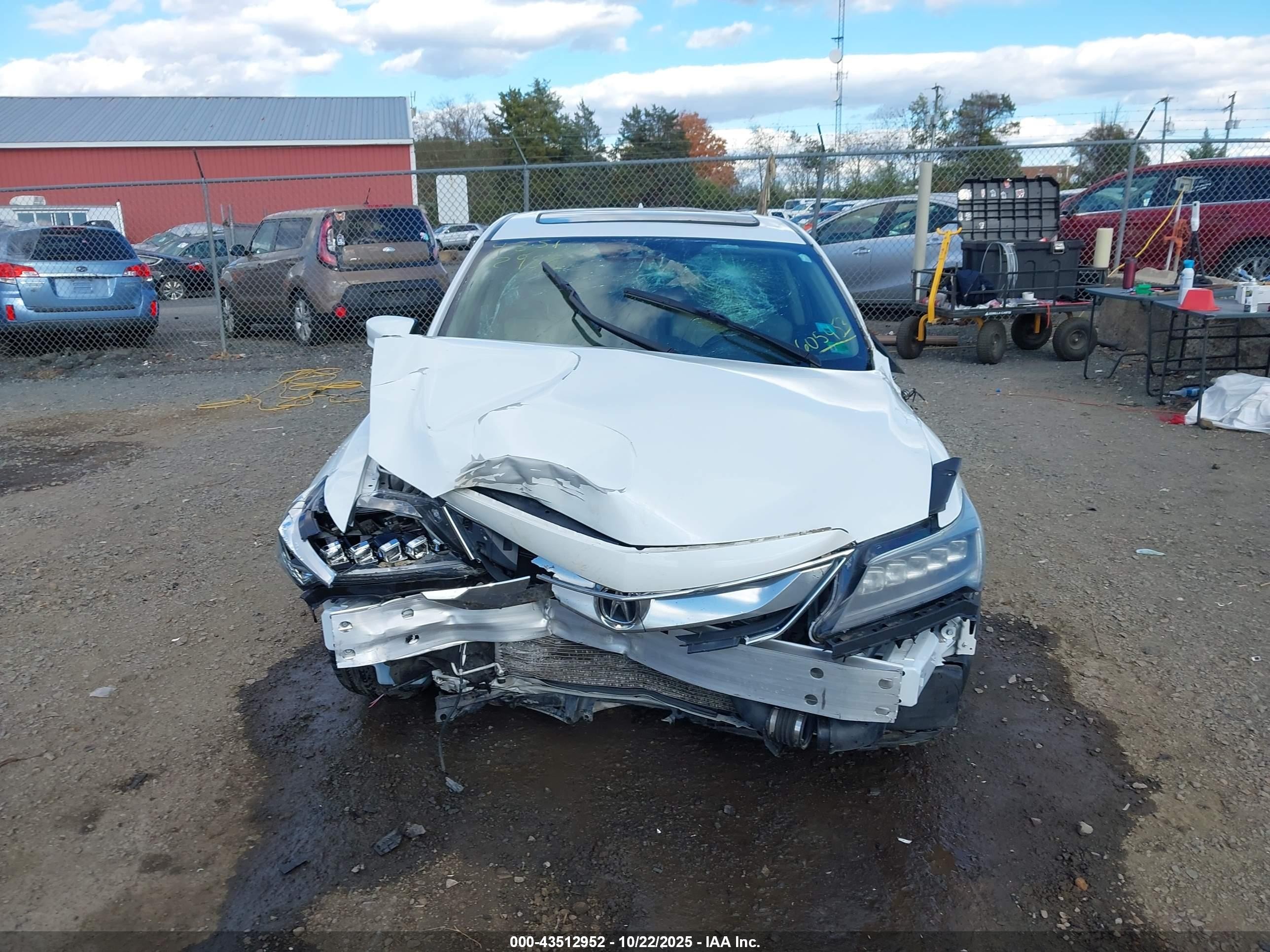 2018 Acura Ilx Premium Package/technology Plus Package Белый vin: 19UDE2F70JA005456
