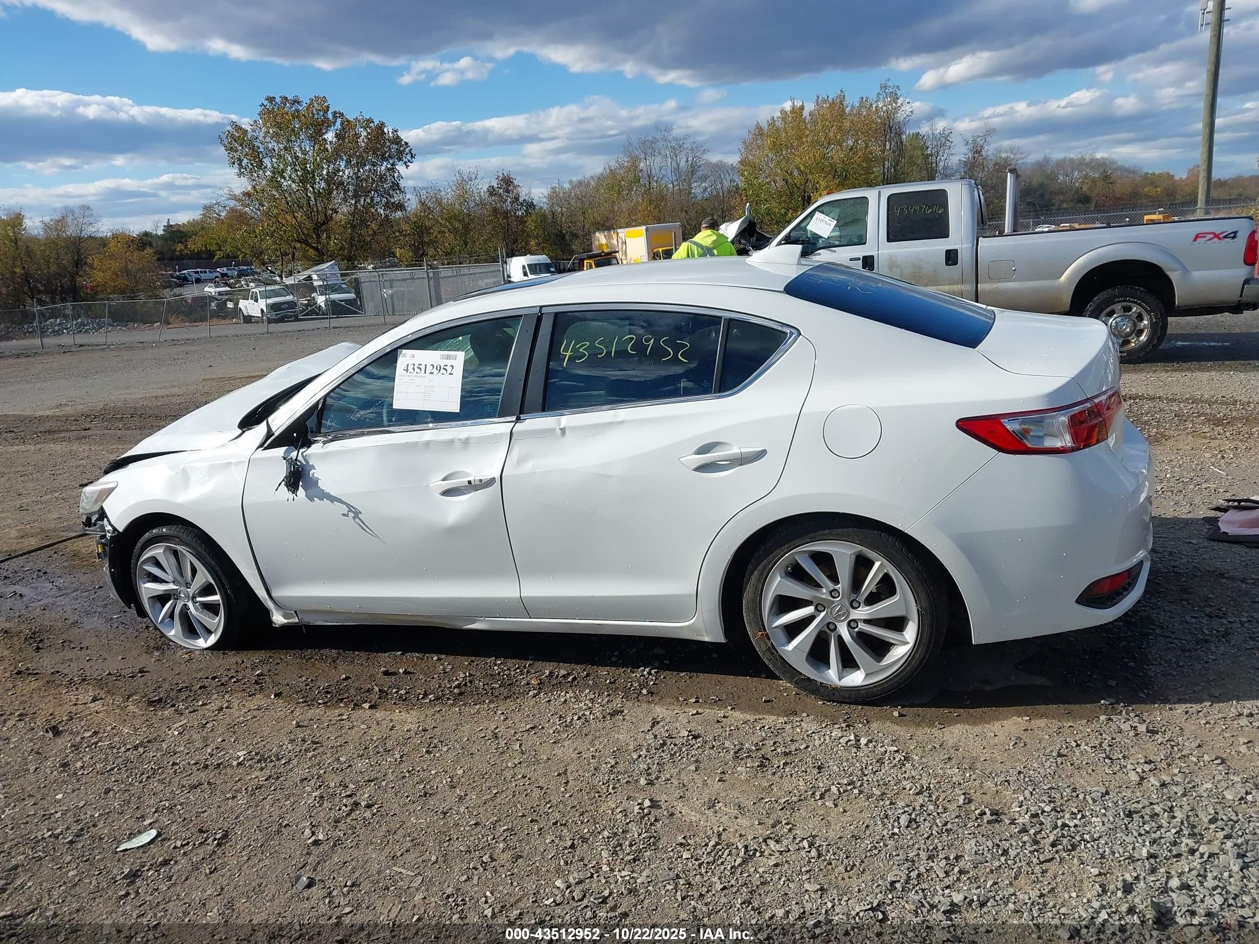 2018 Acura Ilx Premium Package/technology Plus Package Белый vin: 19UDE2F70JA005456