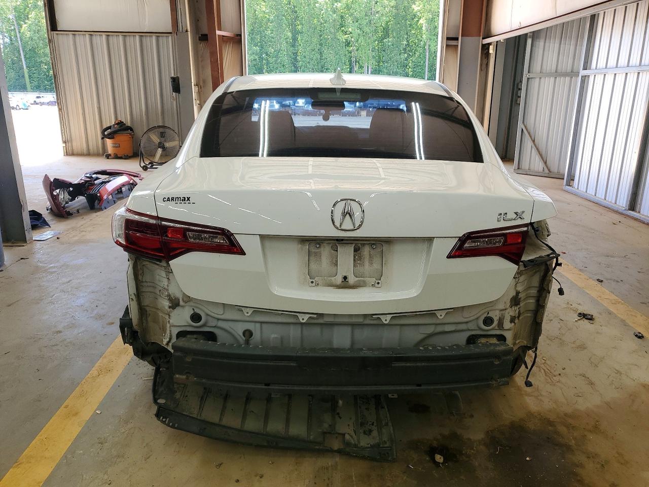 2017 Acura Ilx Premium White vin: 19UDE2F72HA003671