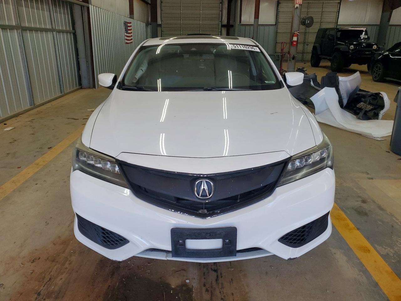 2017 Acura Ilx Premium White vin: 19UDE2F72HA003671