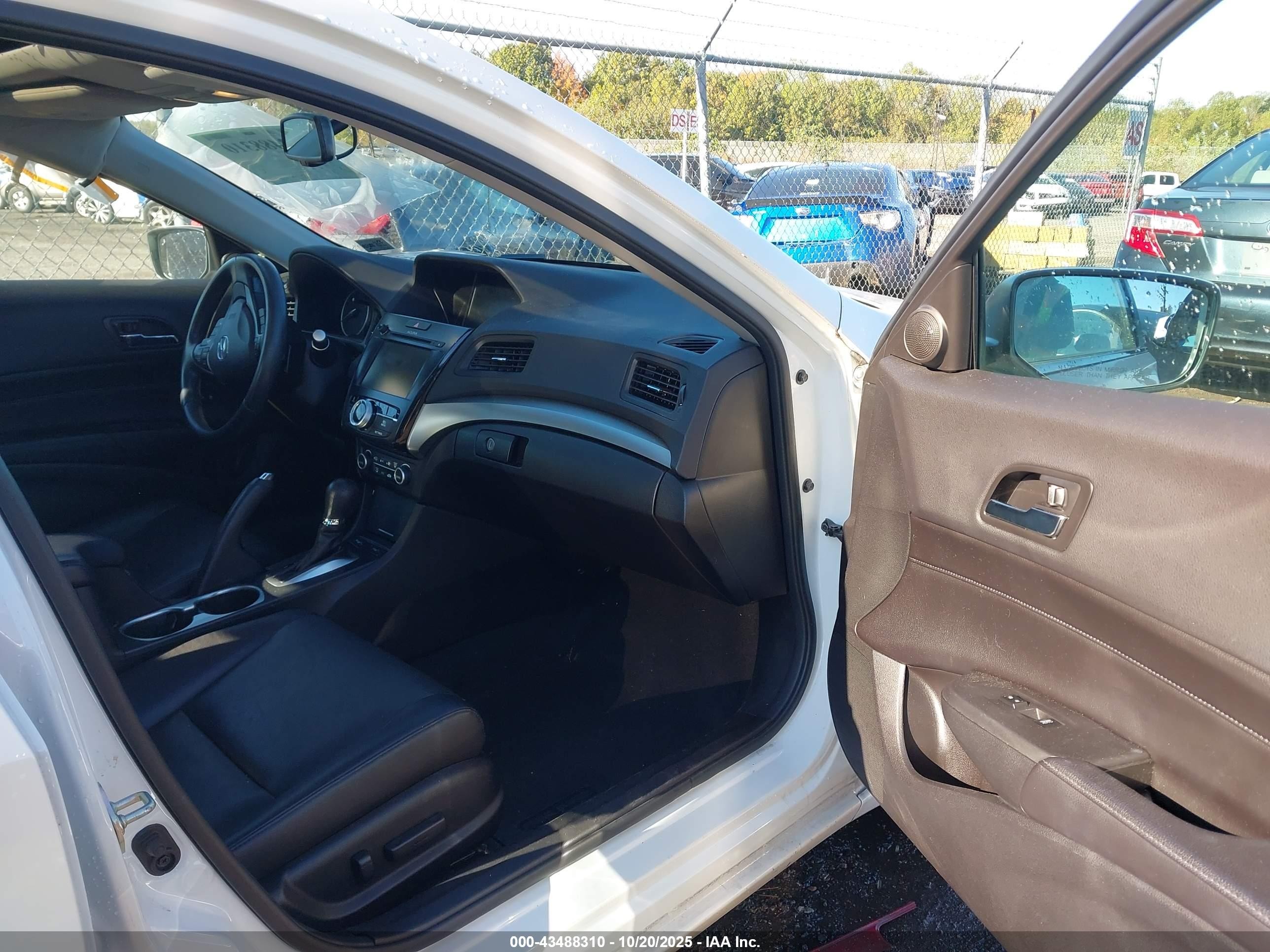 2017 Acura Ilx Premium Package/technology Plus Package Белый vin: 19UDE2F74HA013196