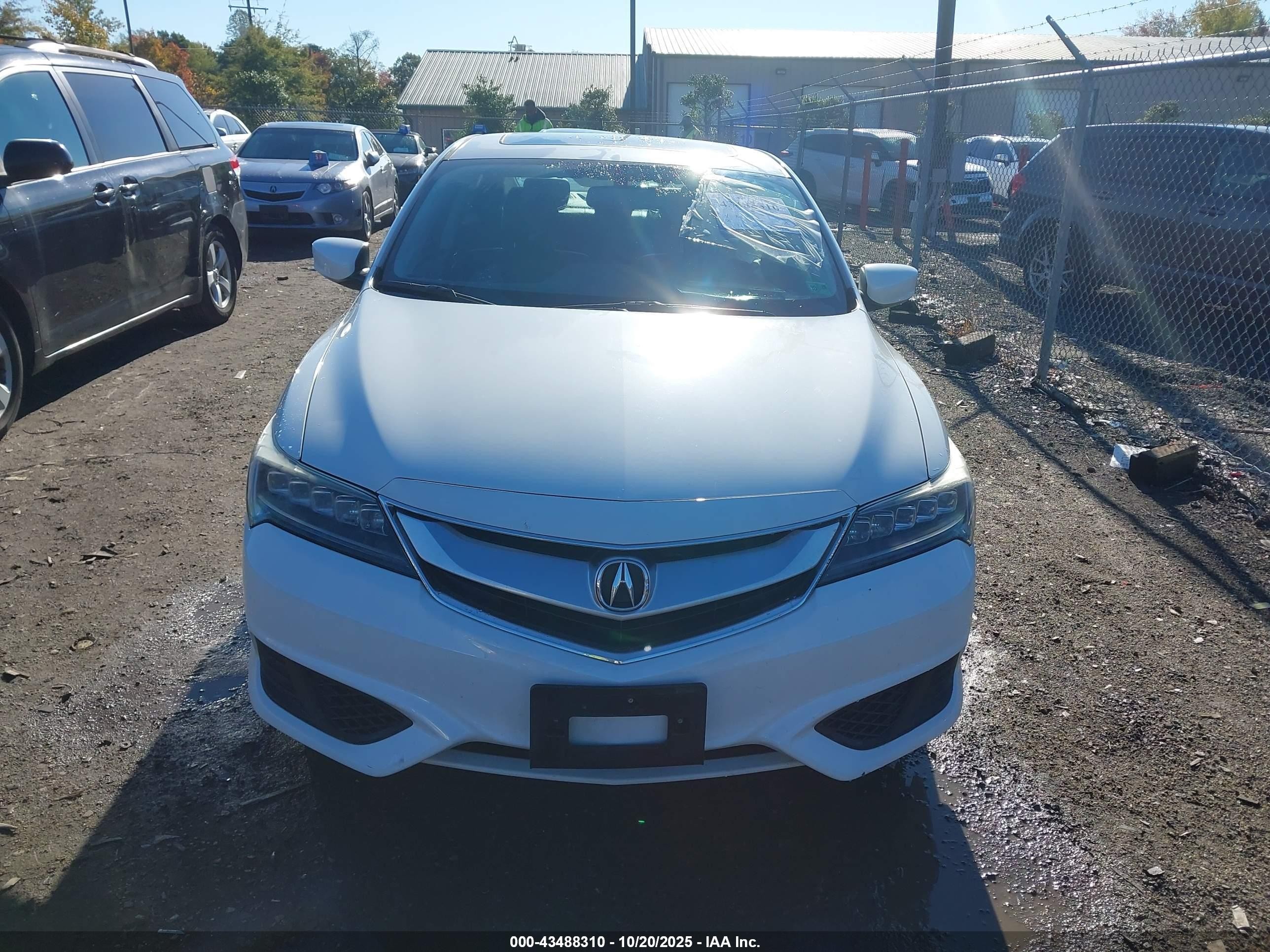 2017 Acura Ilx Premium Package/technology Plus Package Белый vin: 19UDE2F74HA013196