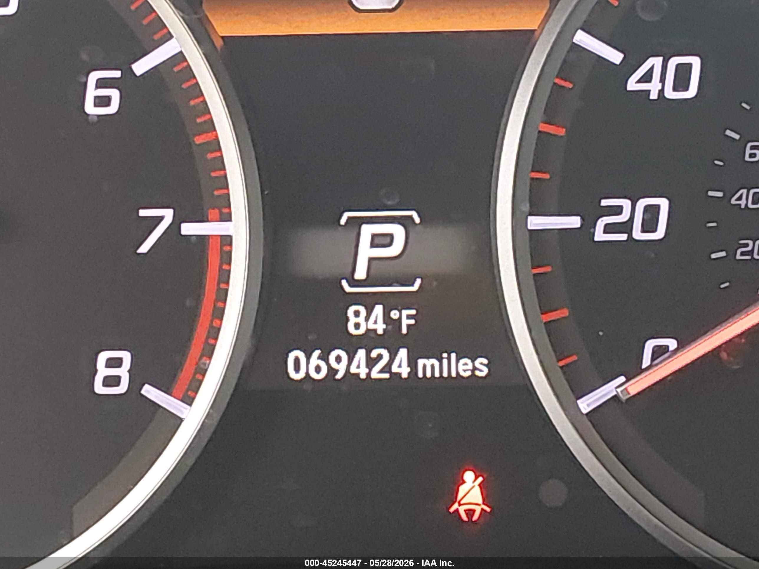2019 Acura Ilx Premium   A-spec Packages/technology   A-spec Packages White vin: 19UDE2F80KA003023
