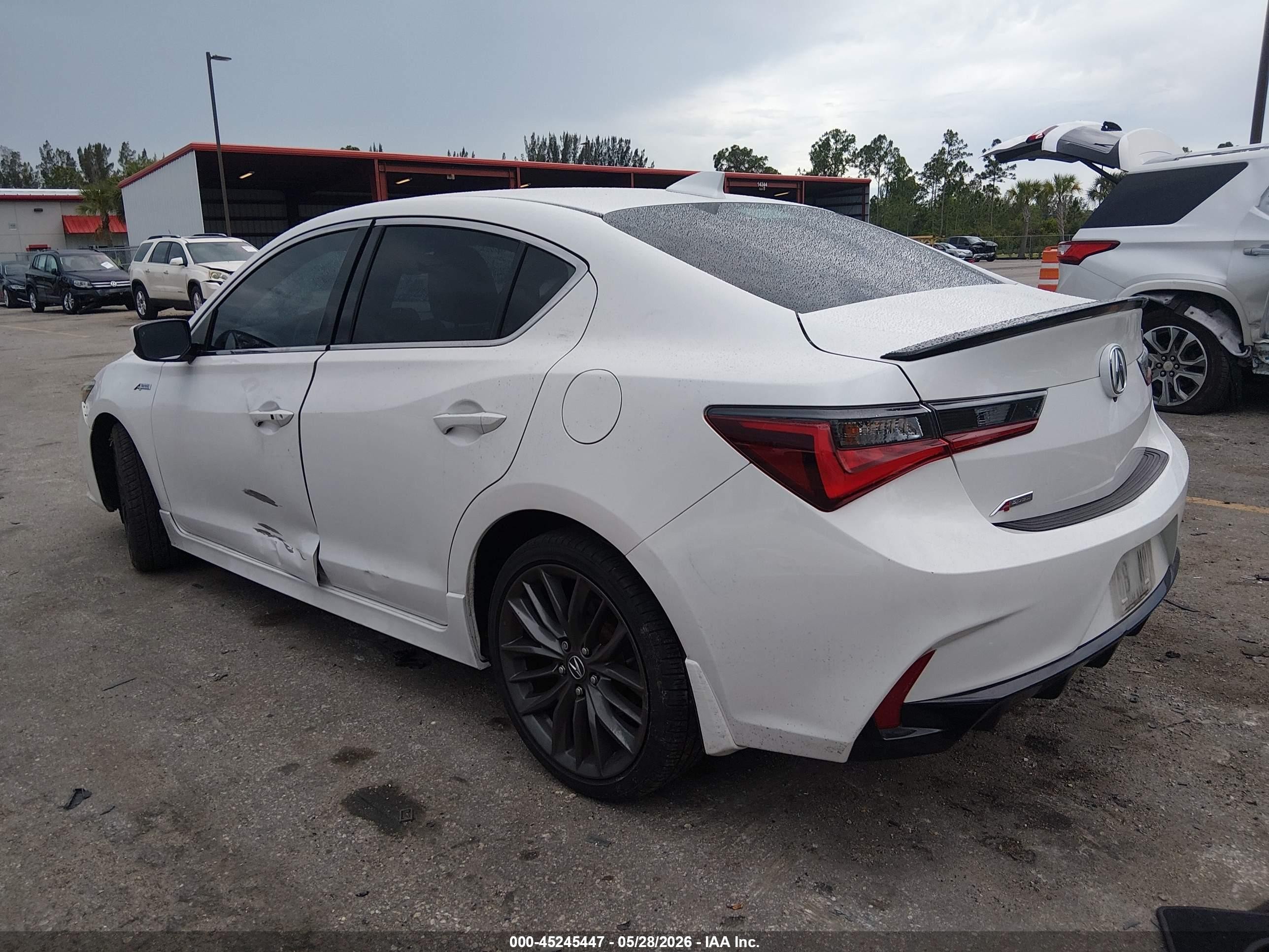 2019 Acura Ilx Premium   A-spec Packages/technology   A-spec Packages White vin: 19UDE2F80KA003023