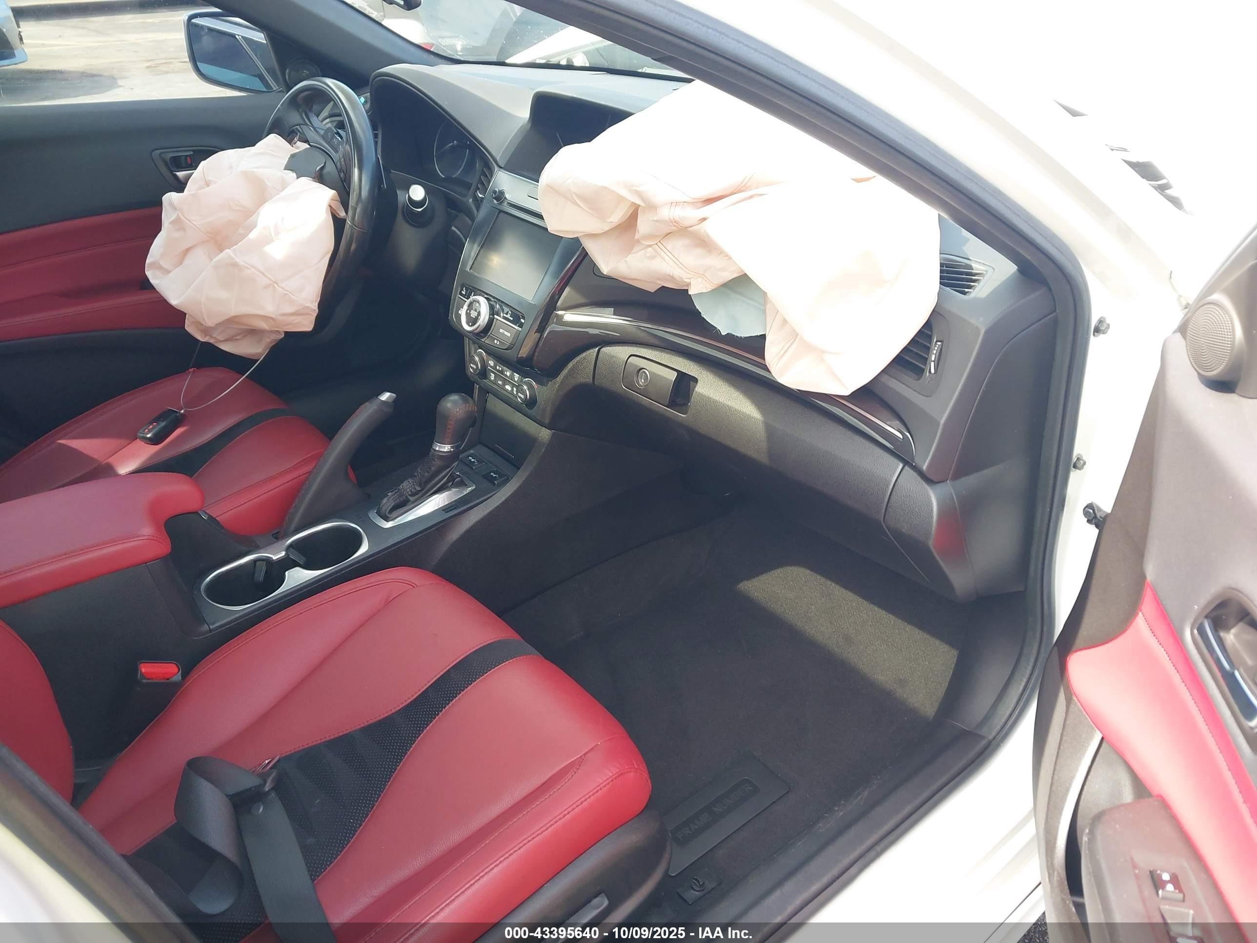 2022 Acura Ilx Premium   A-spec Packages/technology   A-spec Packages White vin: 19UDE2F84NA008200