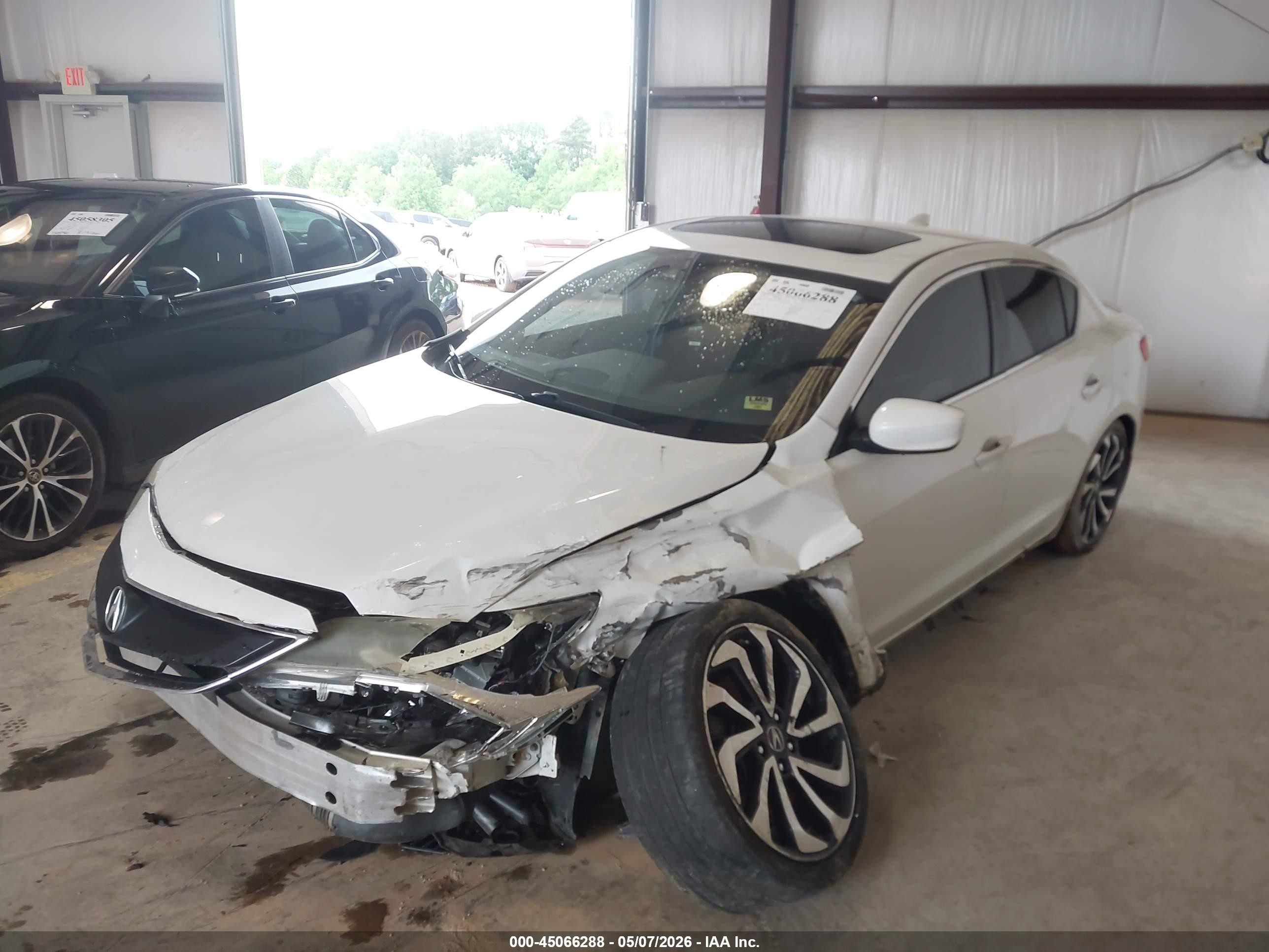 2016 Acura Ilx Premium   A-spec Packages/technology Plus   A-spec Packages White vin: 19UDE2F87GA012650