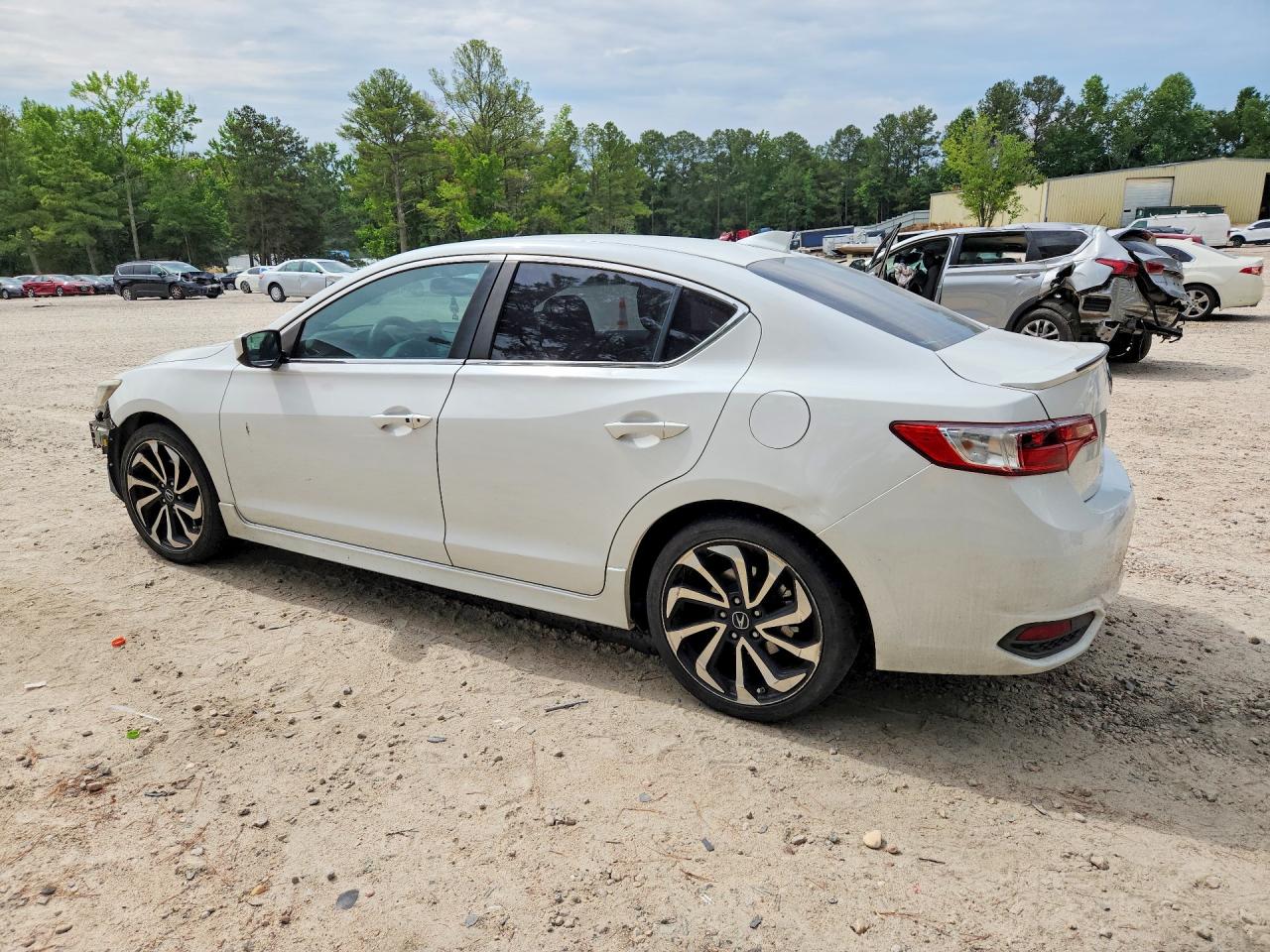 2016 Acura Ilx Premium White vin: 19UDE2F8XGA013792