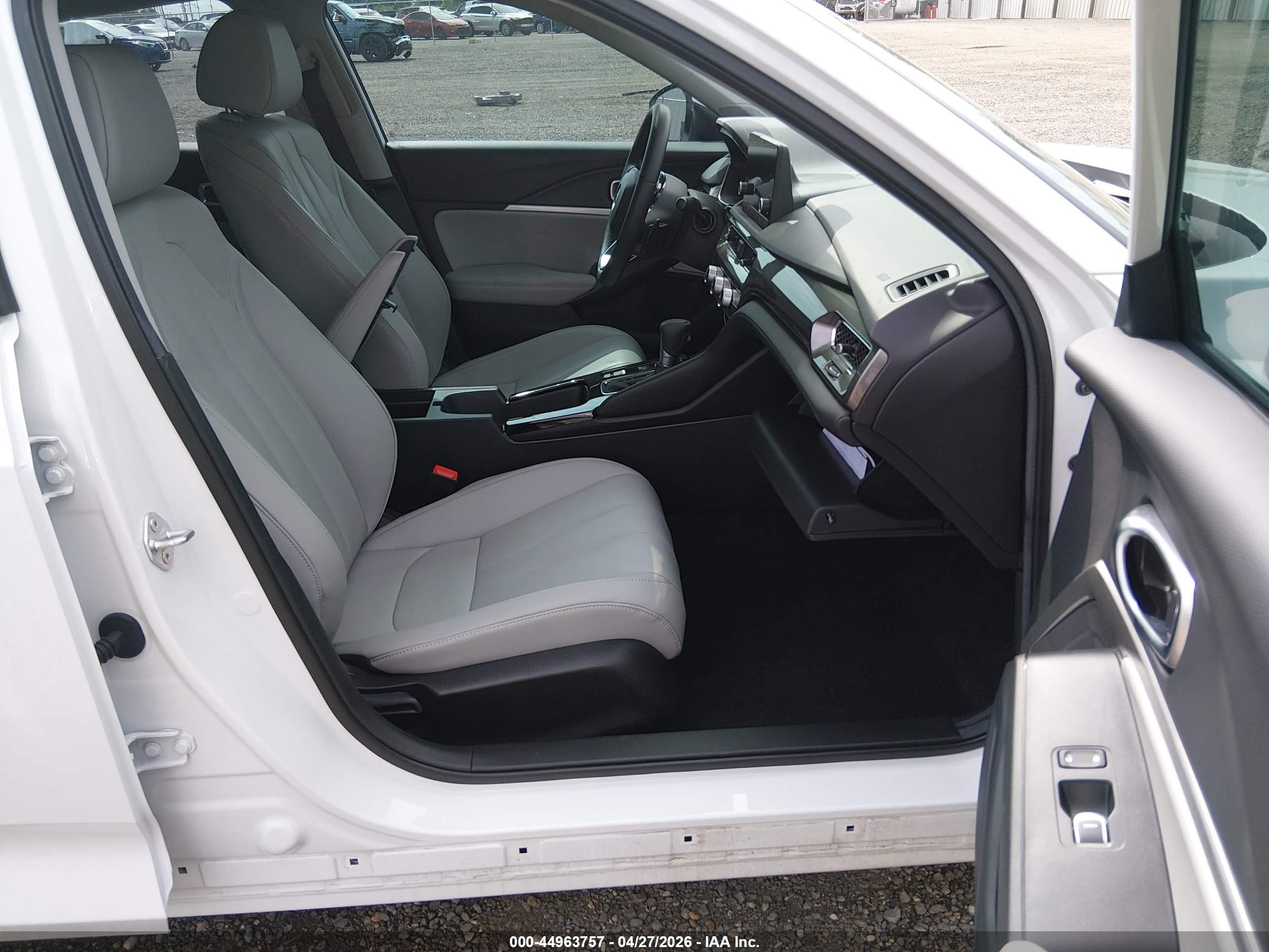 2025 Acura Integra Белый vin: 19UDE4H24SA021013