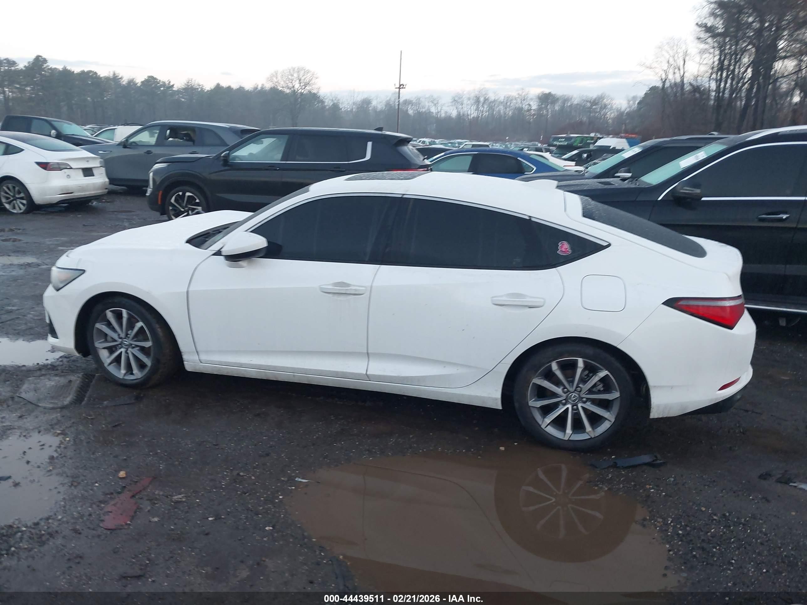 2025 Acura Integra   White vin: 19UDE4H28SA014887