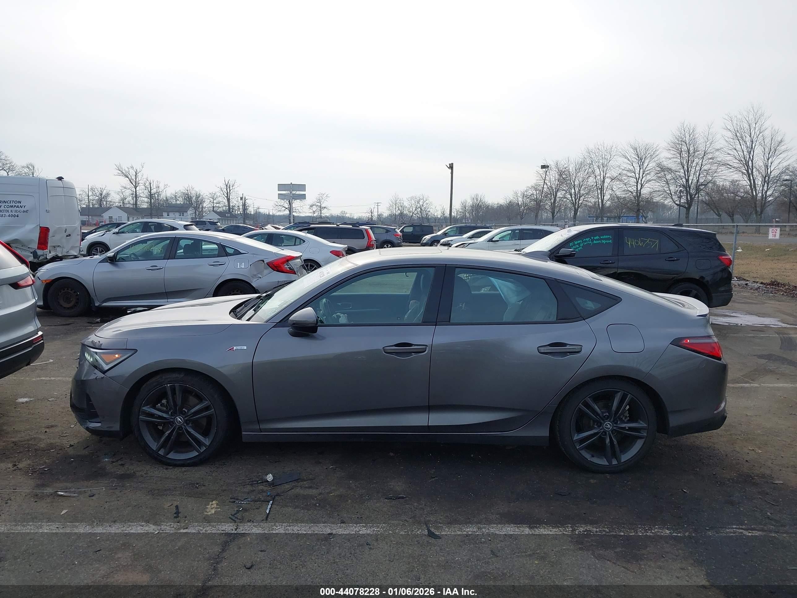 2025 Acura Integra A-spec Technology Gray vin: 19UDE4H61SA000722