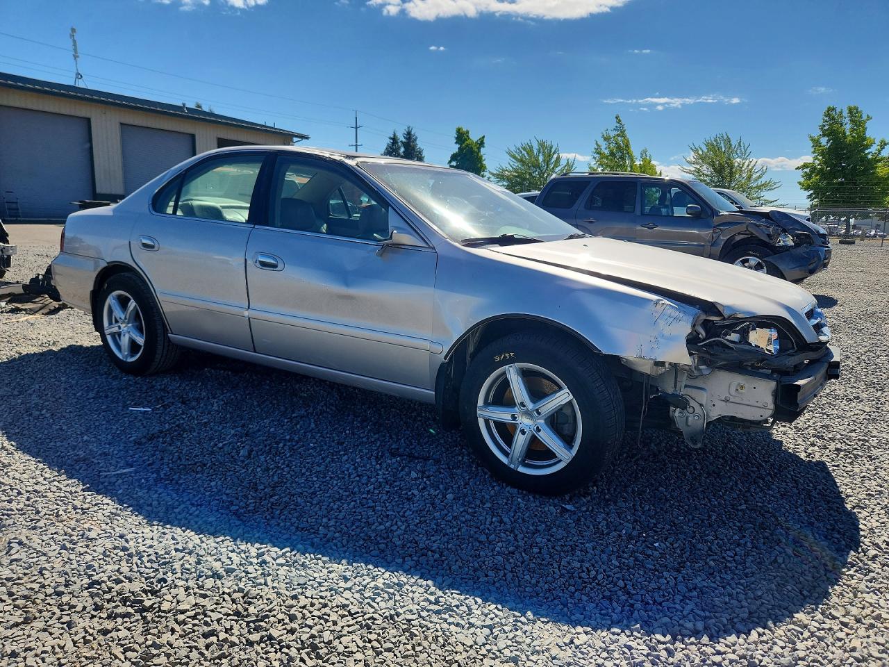 1999 Acura 3.2tl Silver vin: 19UUA5641XA050790