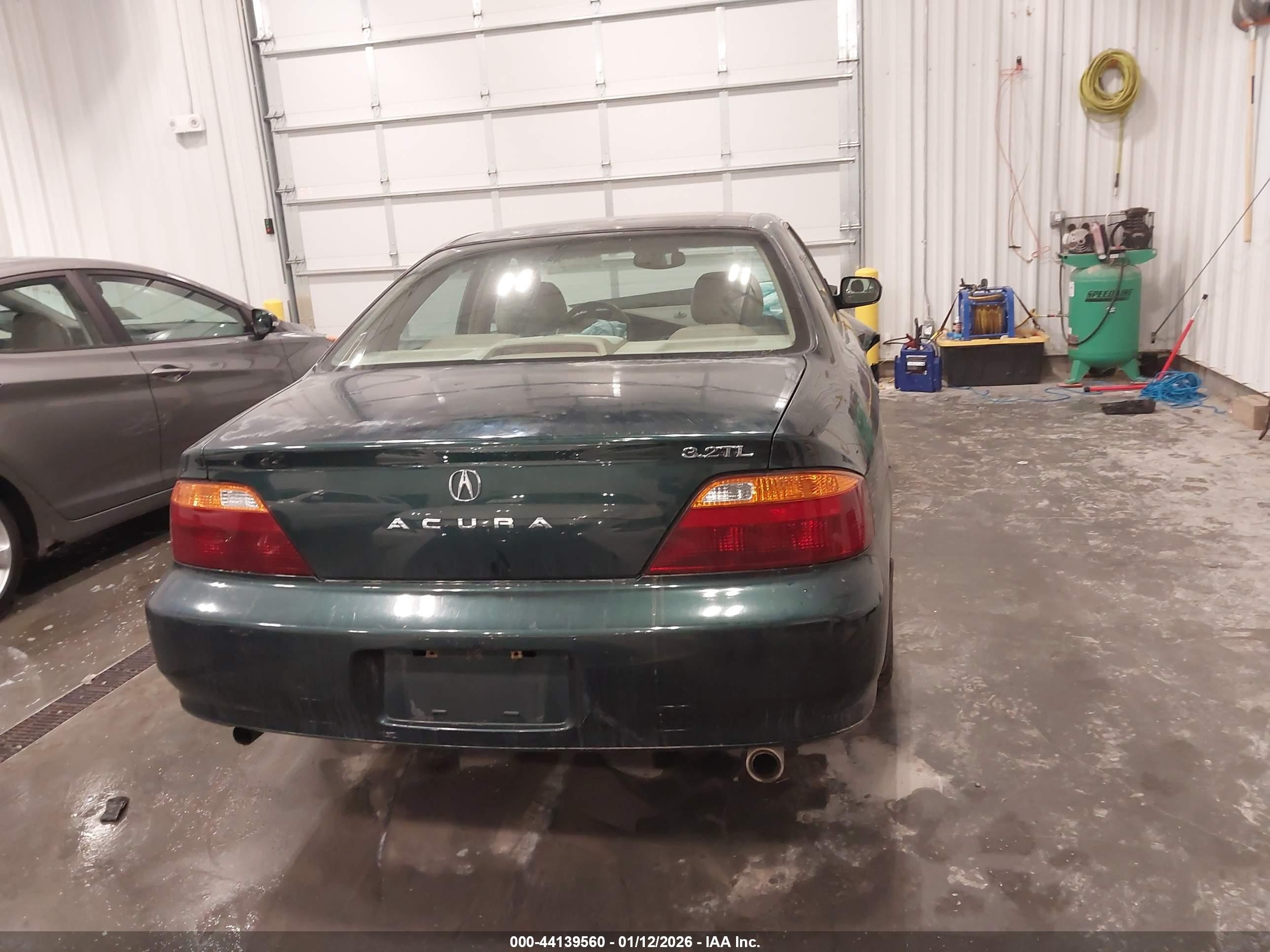 1999 Acura Tl 3.2 Зеленый vin: 19UUA5643XA027592