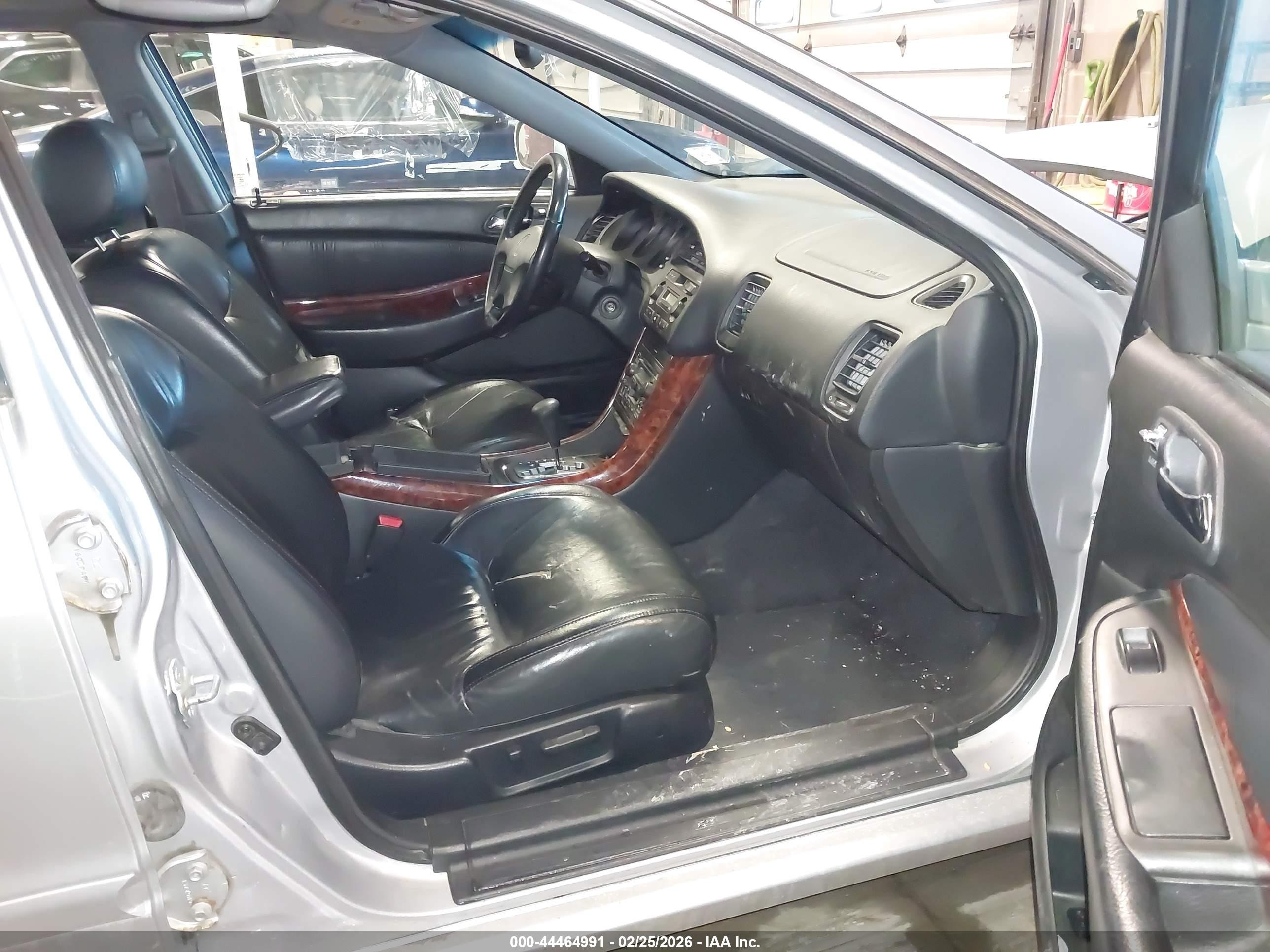 1999 Acura Tl 3.2 Silver vin: 19UUA5643XA044280
