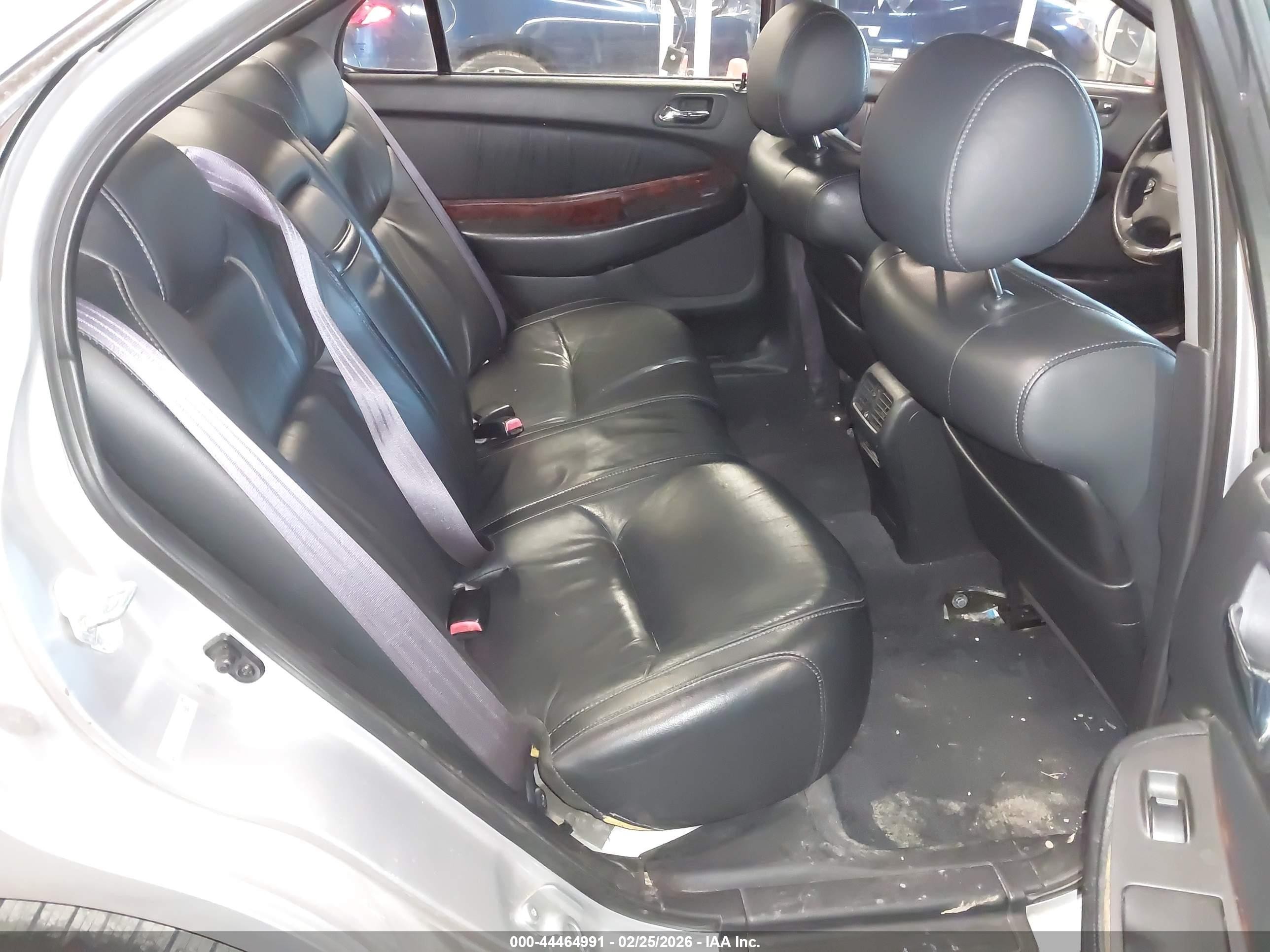 1999 Acura Tl 3.2 Silver vin: 19UUA5643XA044280