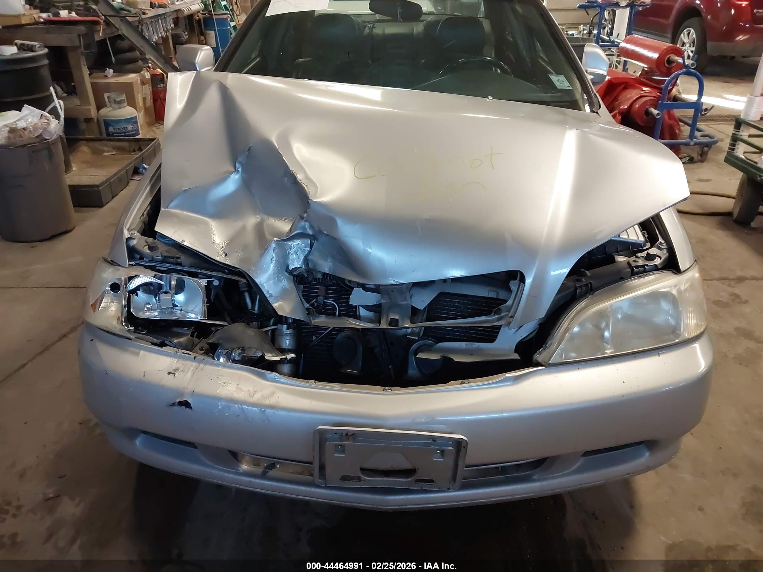 1999 Acura Tl 3.2 Silver vin: 19UUA5643XA044280