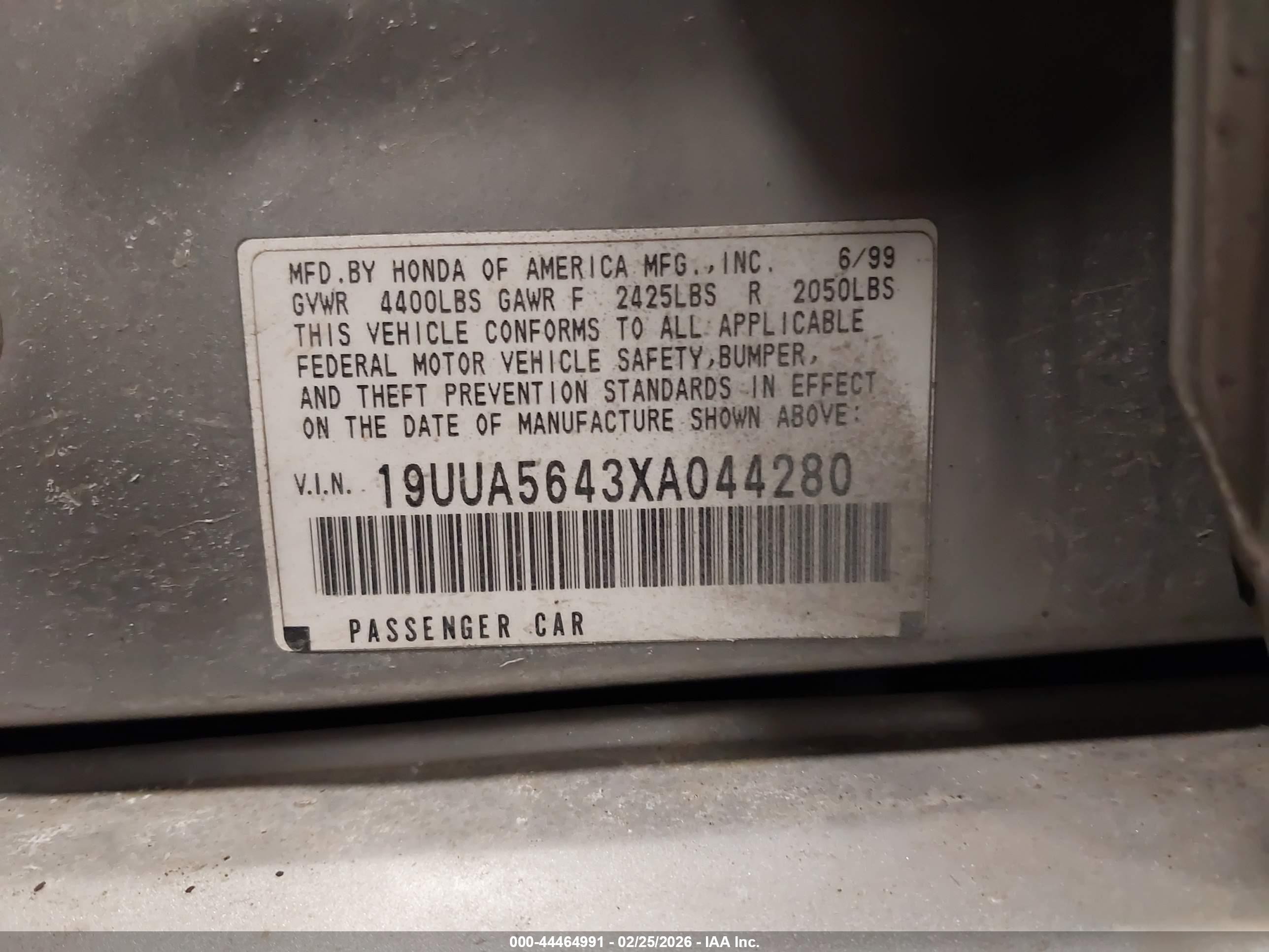 1999 Acura Tl 3.2 Silver vin: 19UUA5643XA044280