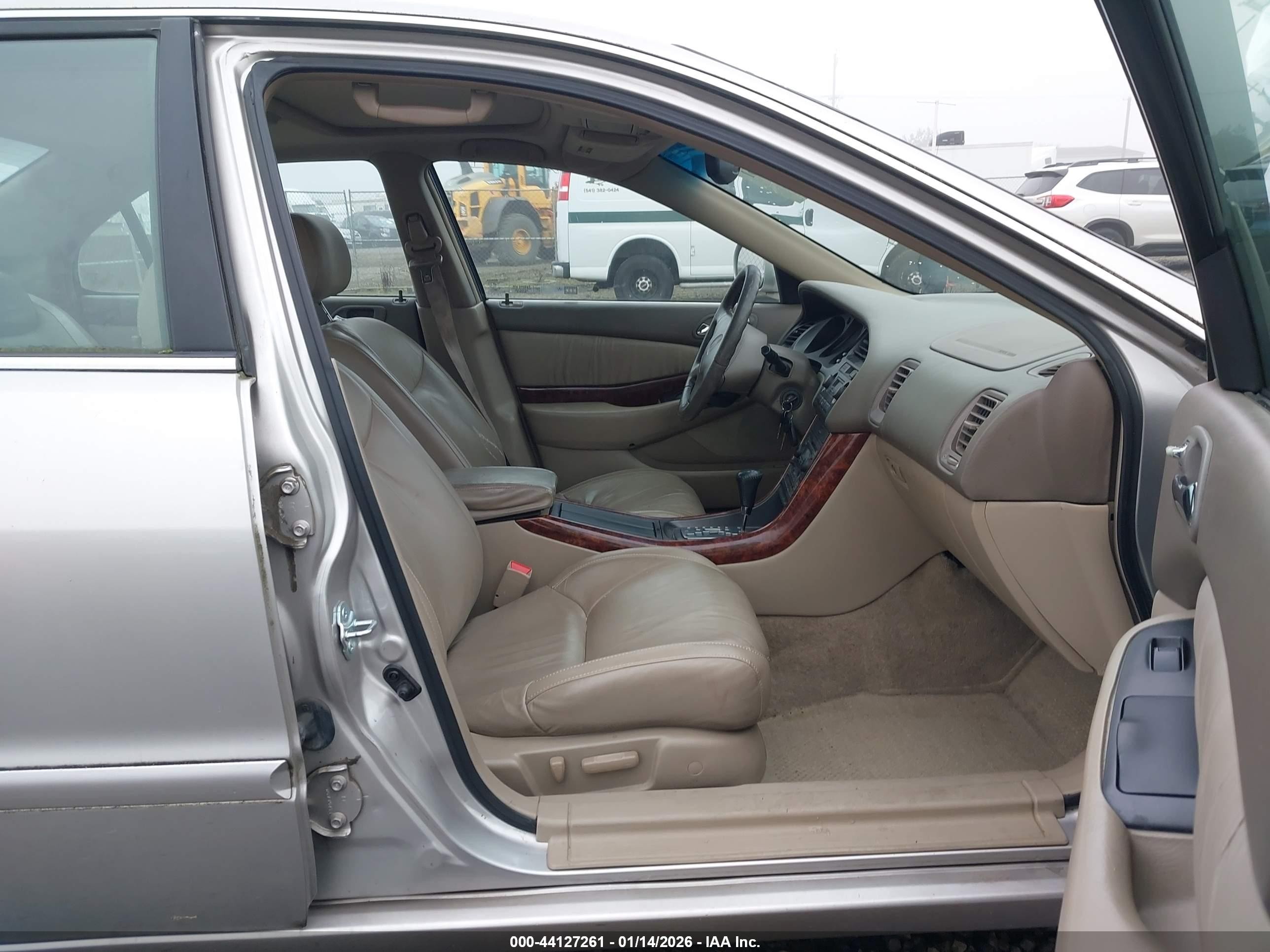 1999 Acura 3.2tl   Champagne vin: 19UUA5645XA040652