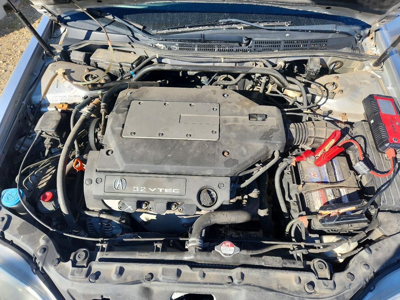 2000 Acura 3.2tl Silver vin: 19UUA5660YA804281
