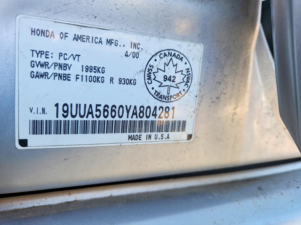 2000 Acura 3.2tl Silver vin: 19UUA5660YA804281