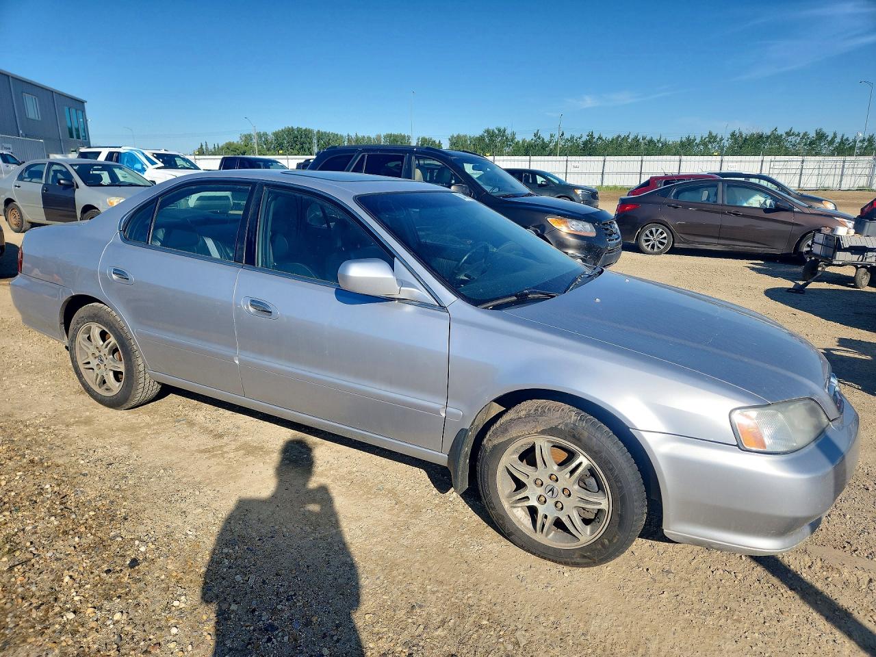 2000 Acura 3.2tl Silver vin: 19UUA5660YA804281