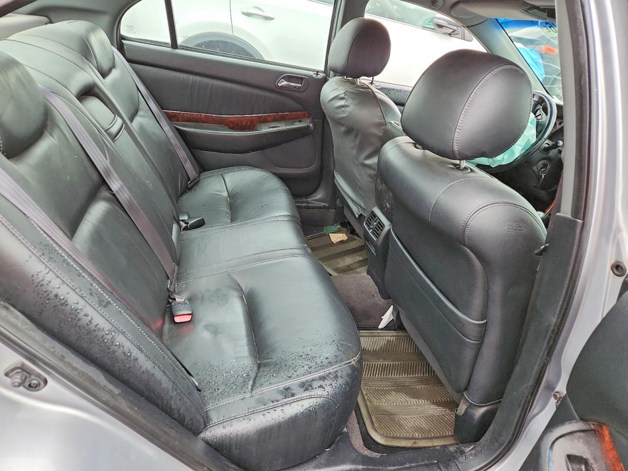 2000 Acura 3.2tl Silver vin: 19UUA5661YA805746