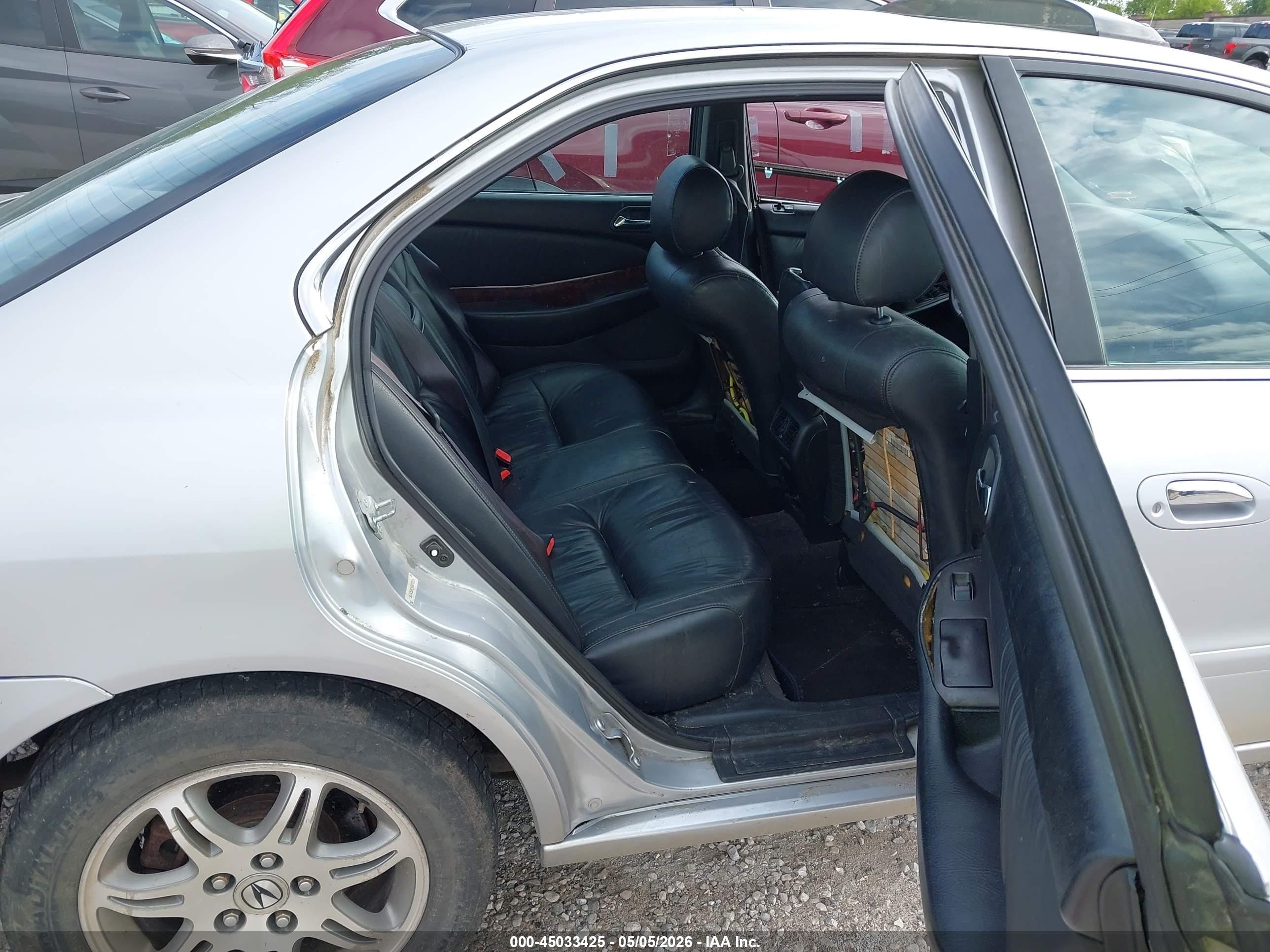2000 Acura Tl 3.2 Silver vin: 19UUA5665YA033834